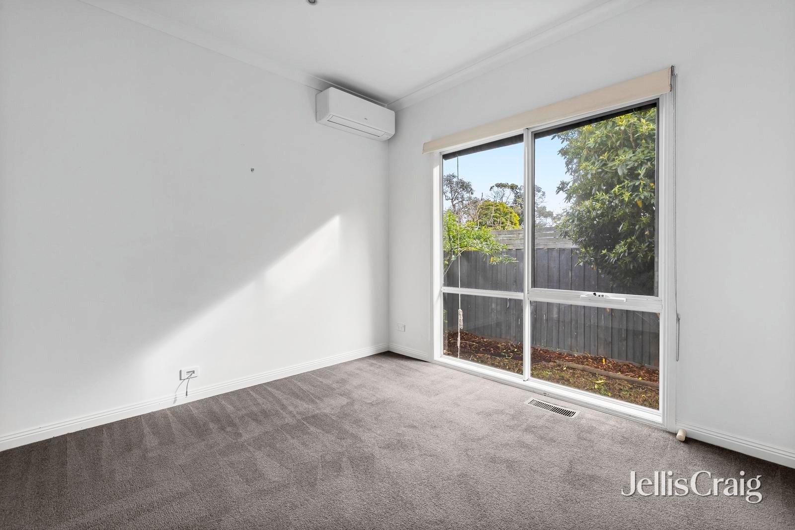 2/19 Como Court, Dromana image 10