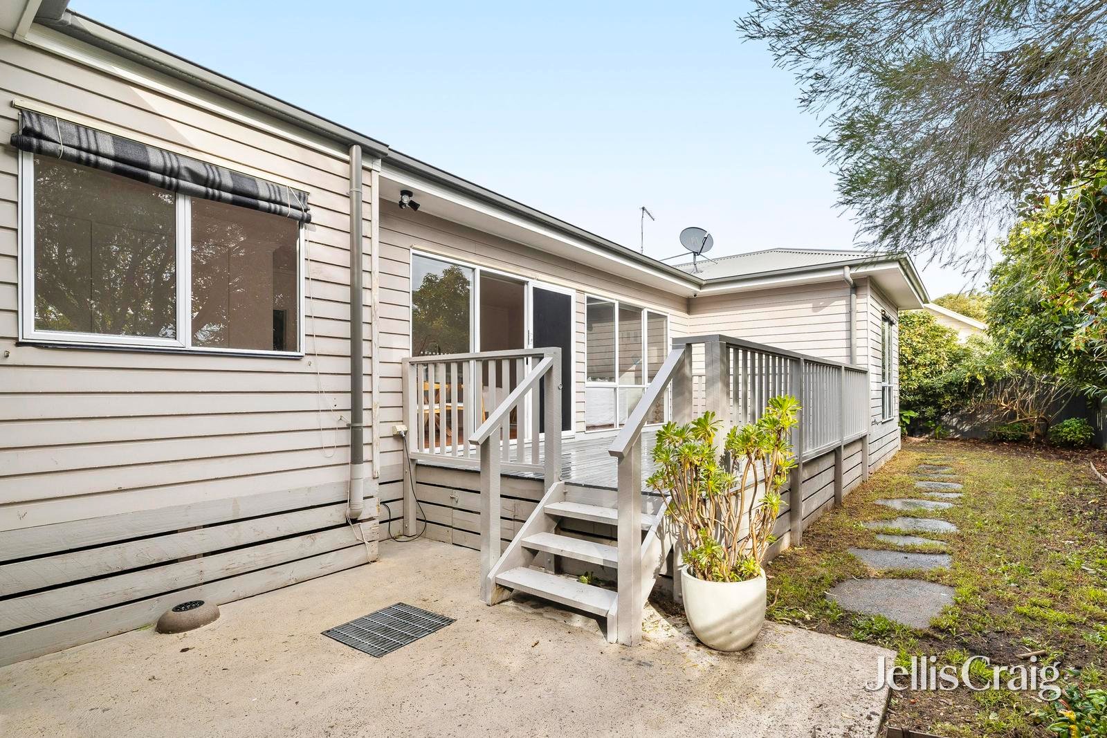2/19 Como Court, Dromana image 12