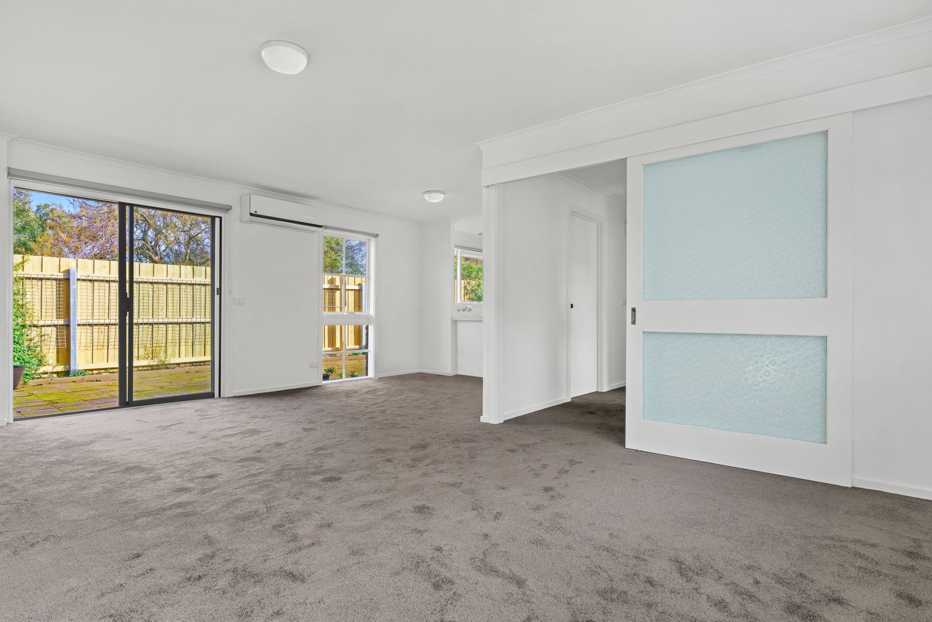 Property Gallery Thumbnail 3