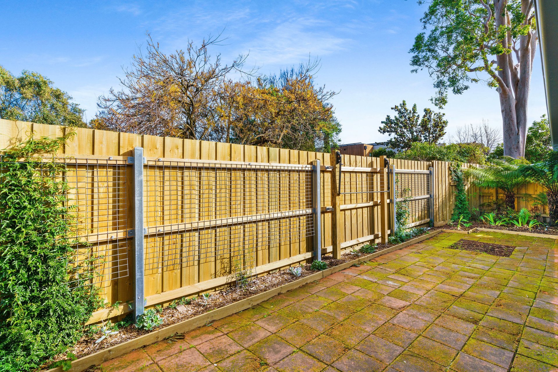 Property Gallery Thumbnail 5