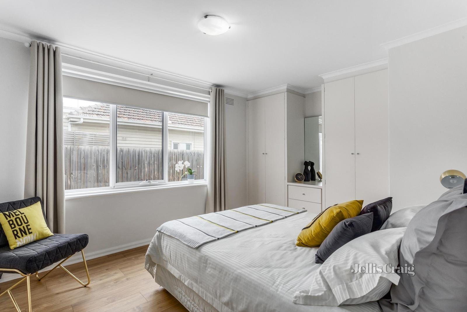 2/19 Gray Street, Bentleigh East image 5