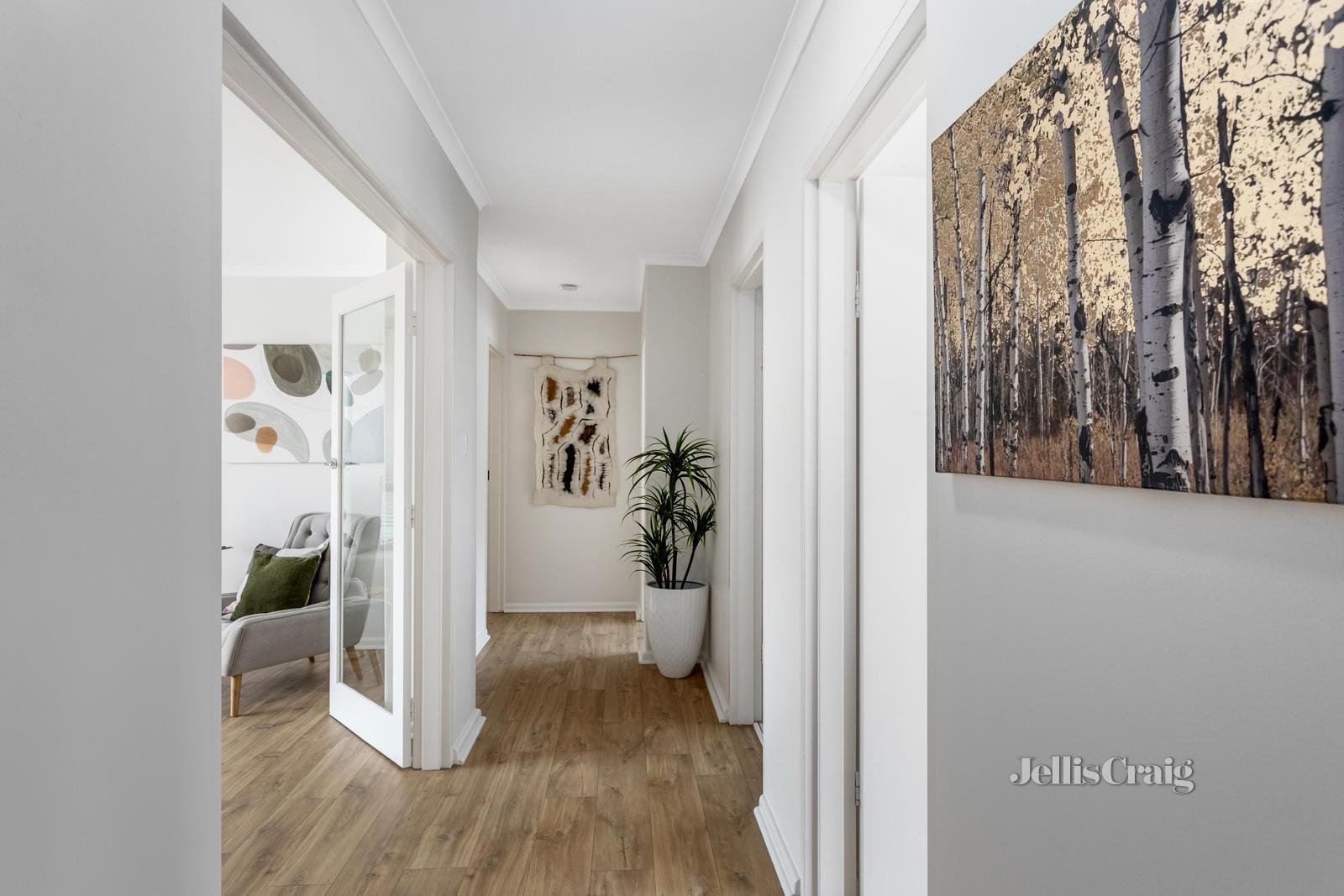 2/19 Gray Street, Bentleigh East image 8