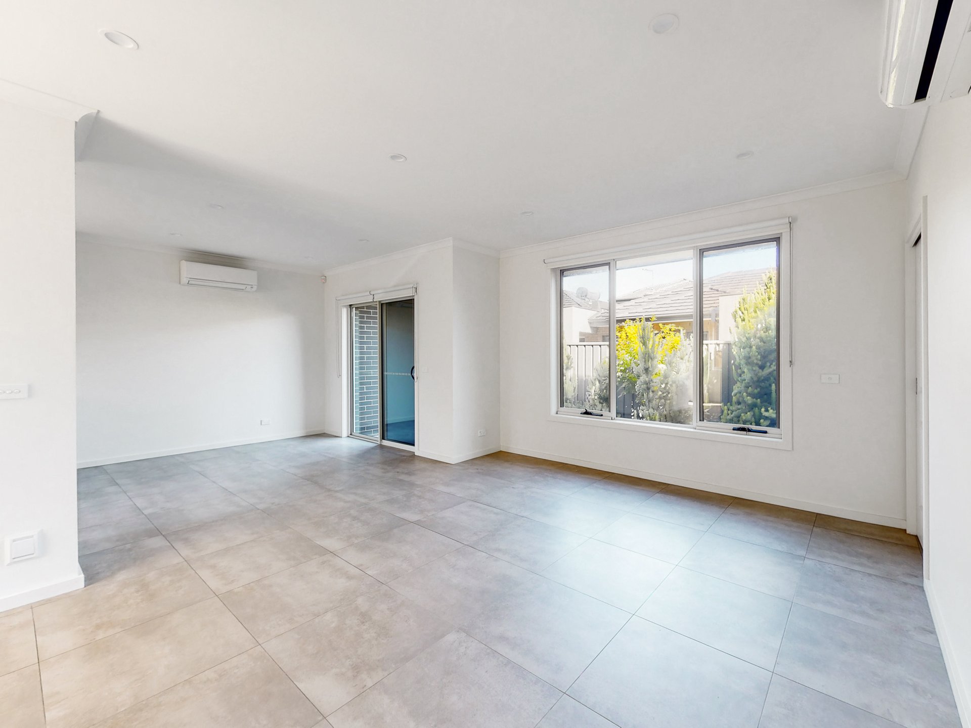 2/19 Green Street, Airport West image 7