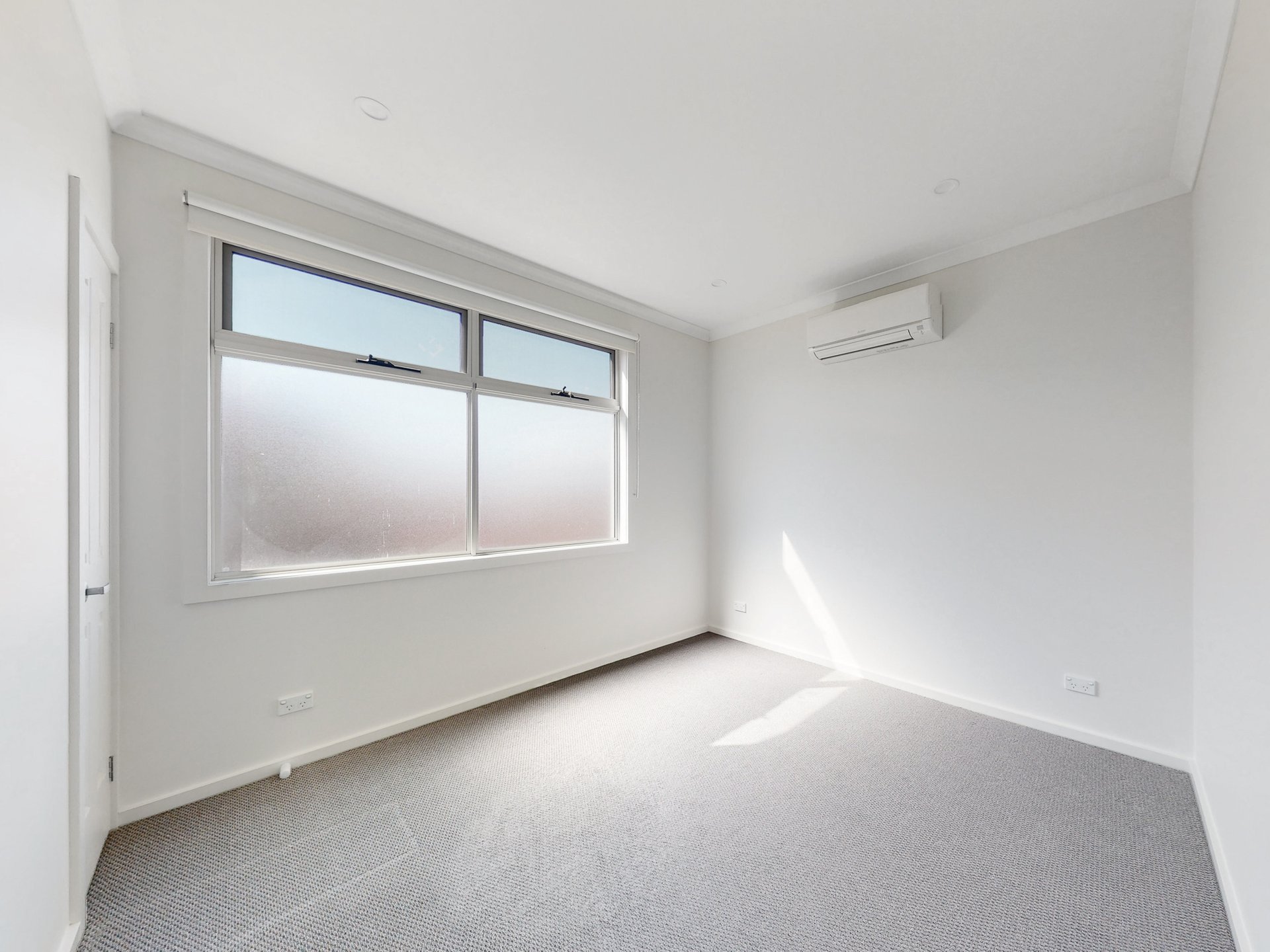 2/19 Green Street, Airport West image 9