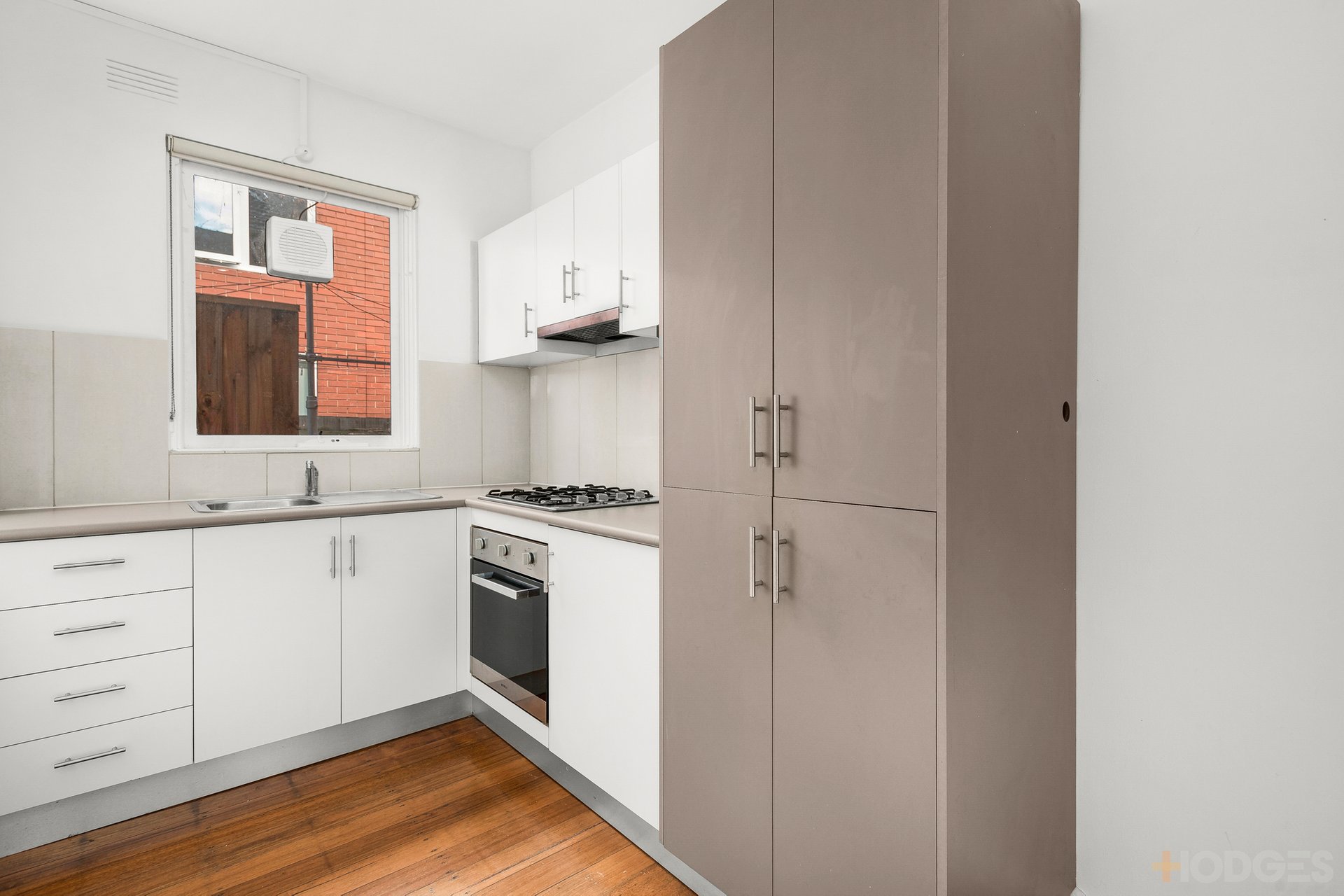 2 / 19 Irving Avenue Prahran