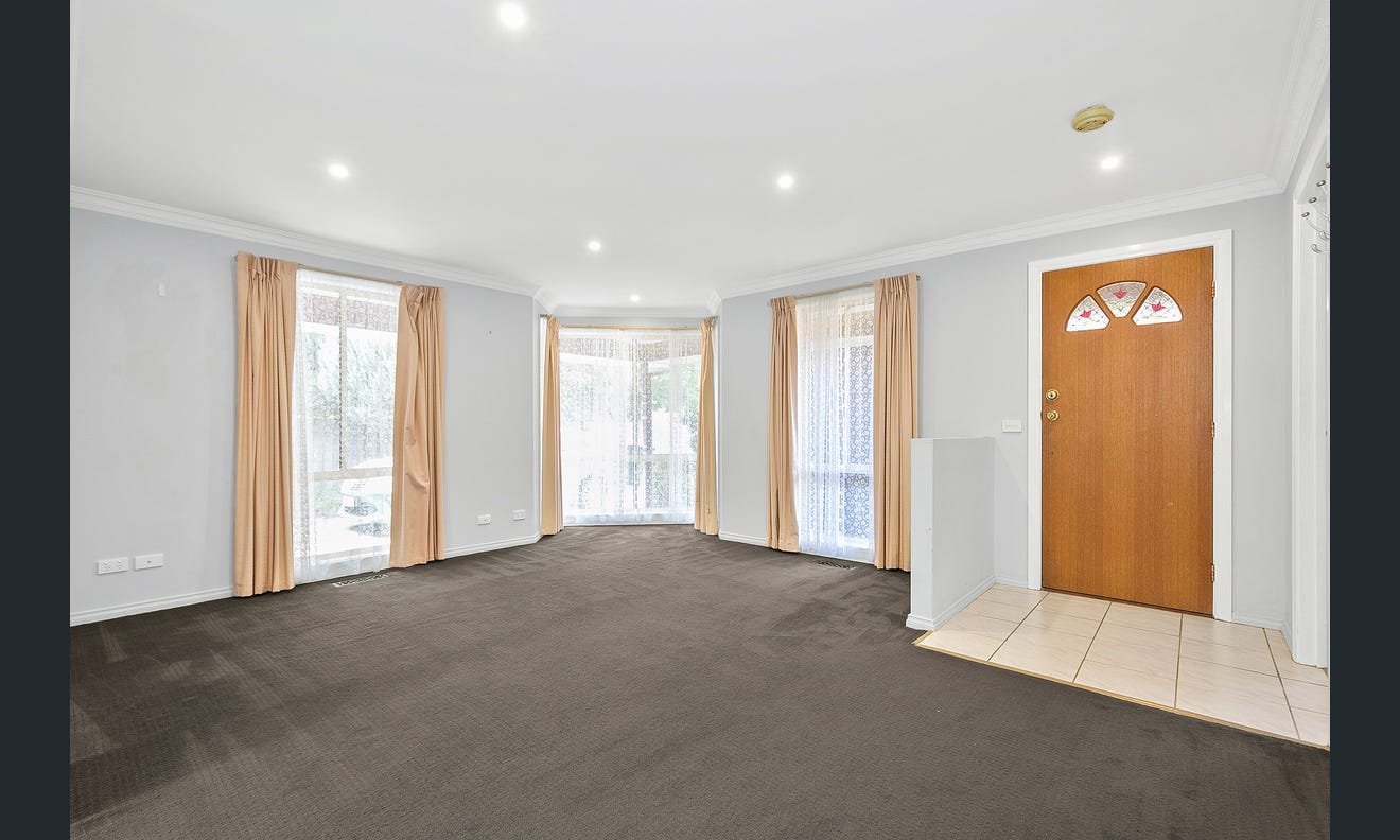2/19 Juniper Avenue, Glen&nbsp;Waverley image 2