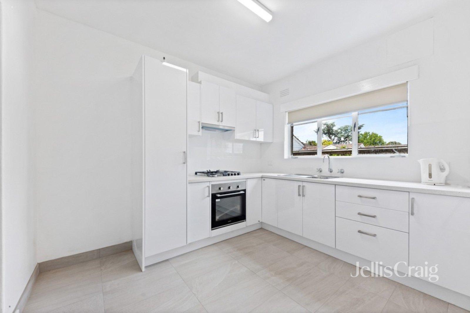2/19 Lower Plenty Road, Rosanna image 3