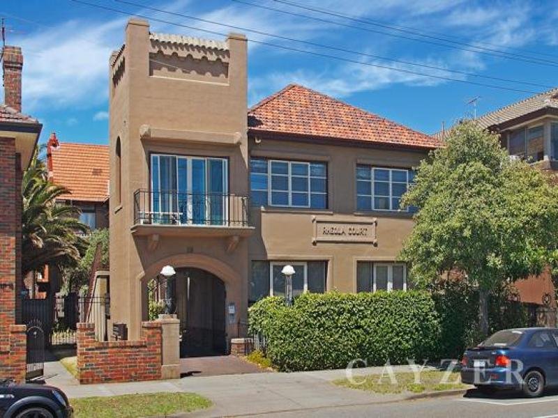 2/19 Marine Parade, ST KILDA, VIC 3182