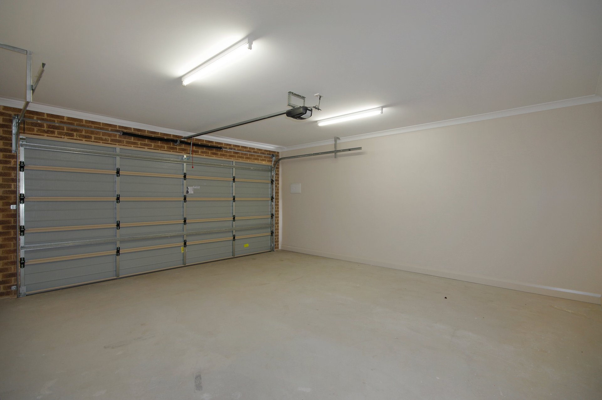 2/19 McNeill Avenue, East Geelong image 9