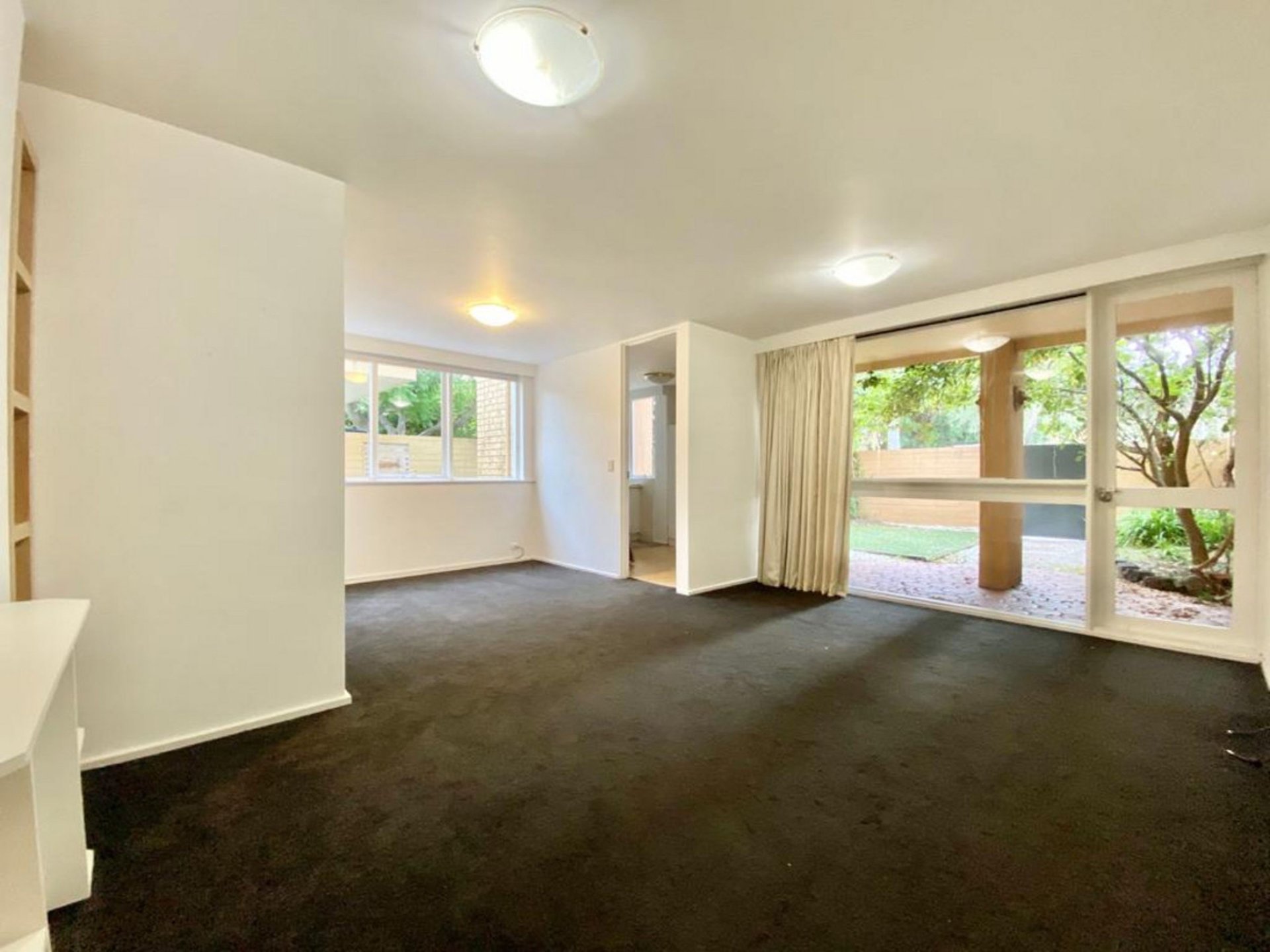 Property Gallery Thumbnail 2