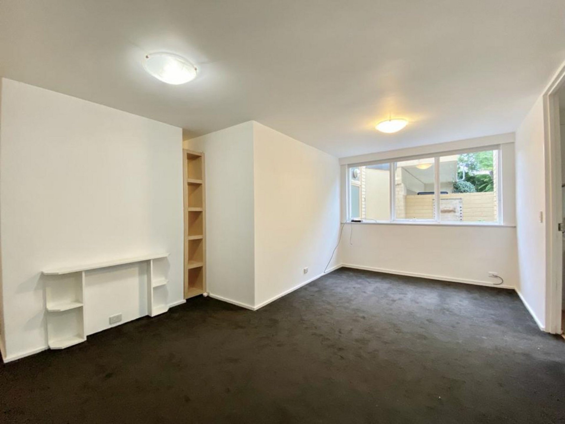 Property Gallery Thumbnail 4