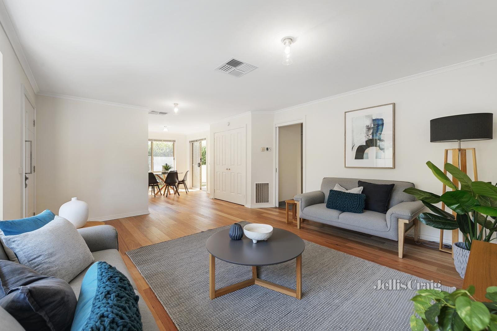 2/19 Parkmore Road, Forest Hill image 3