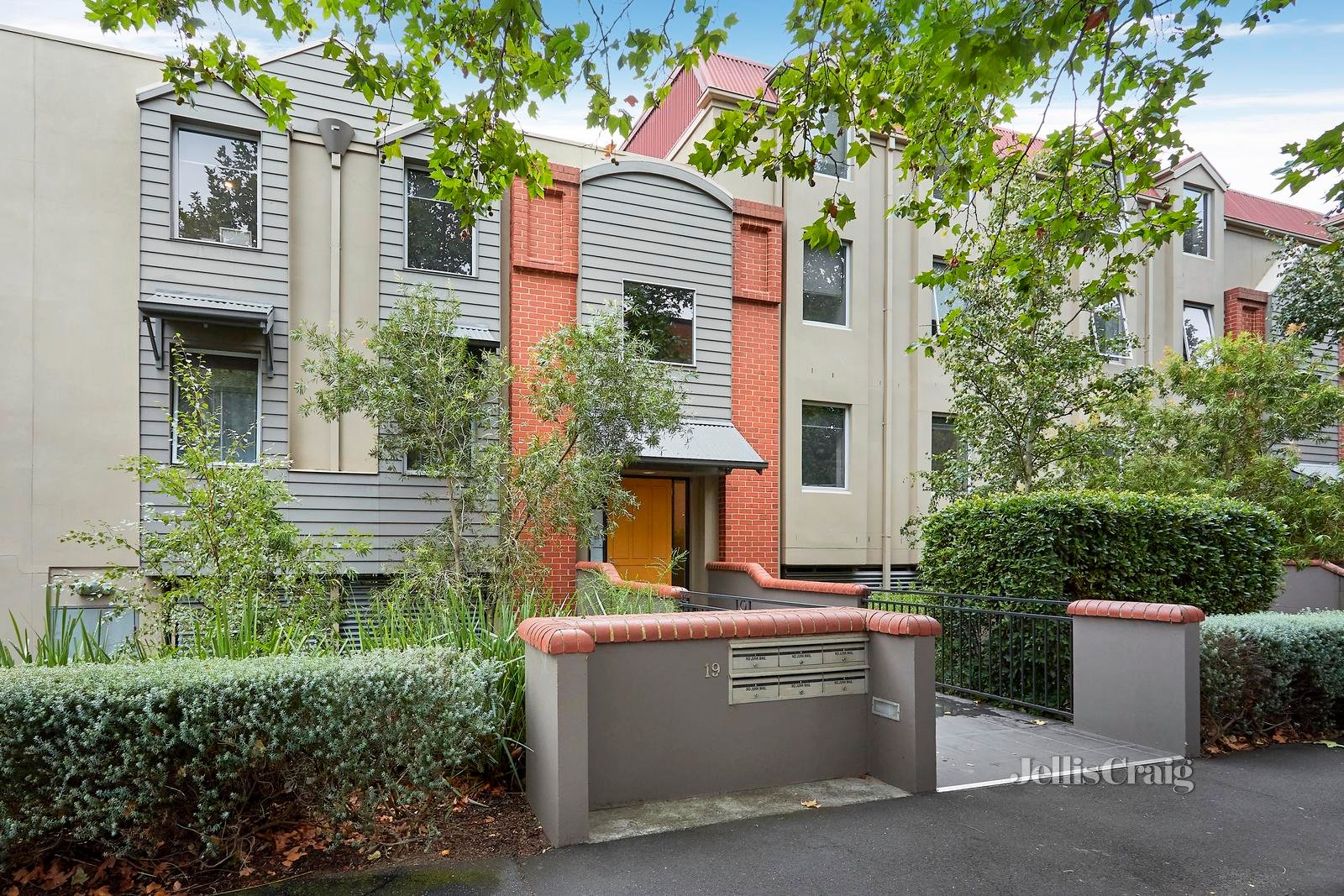 2/19 River Street, Richmond image 1