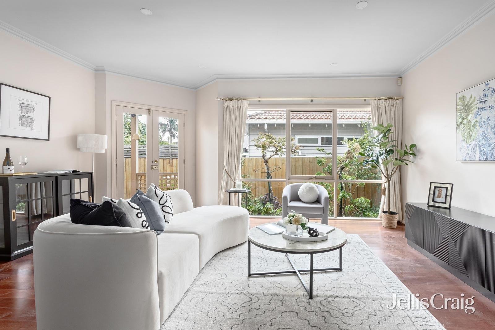 2/19 Stewart Street, Ormond image 2