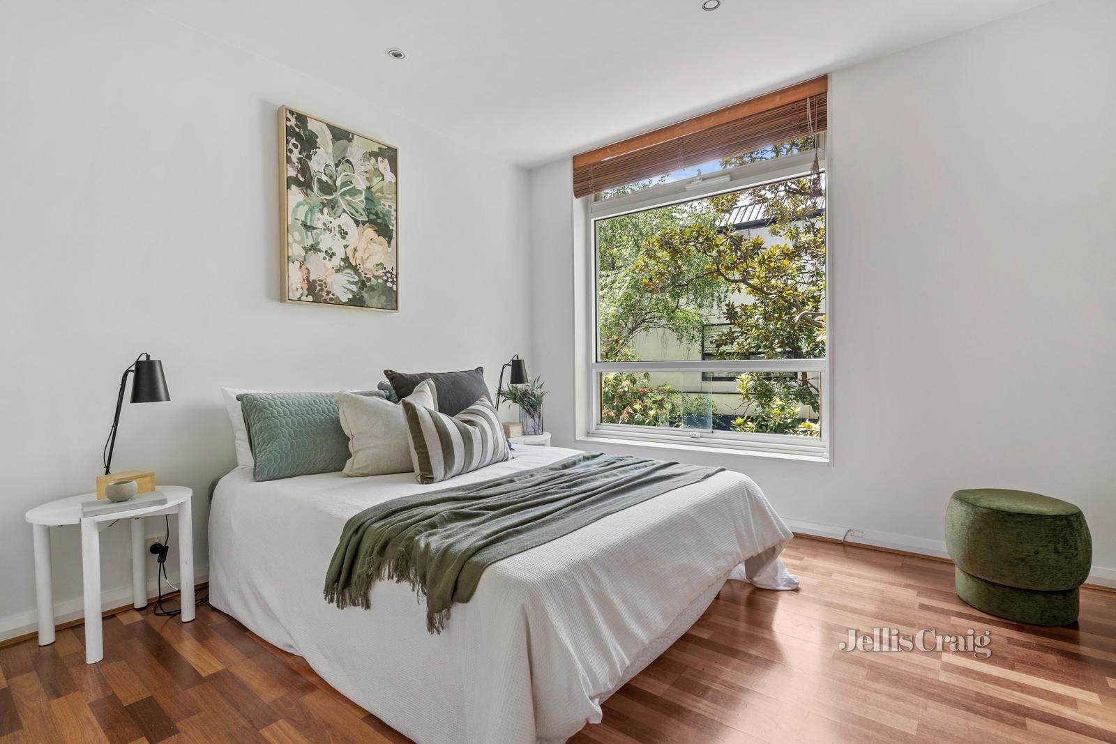 2.1/9 Struan Street, Toorak image 9