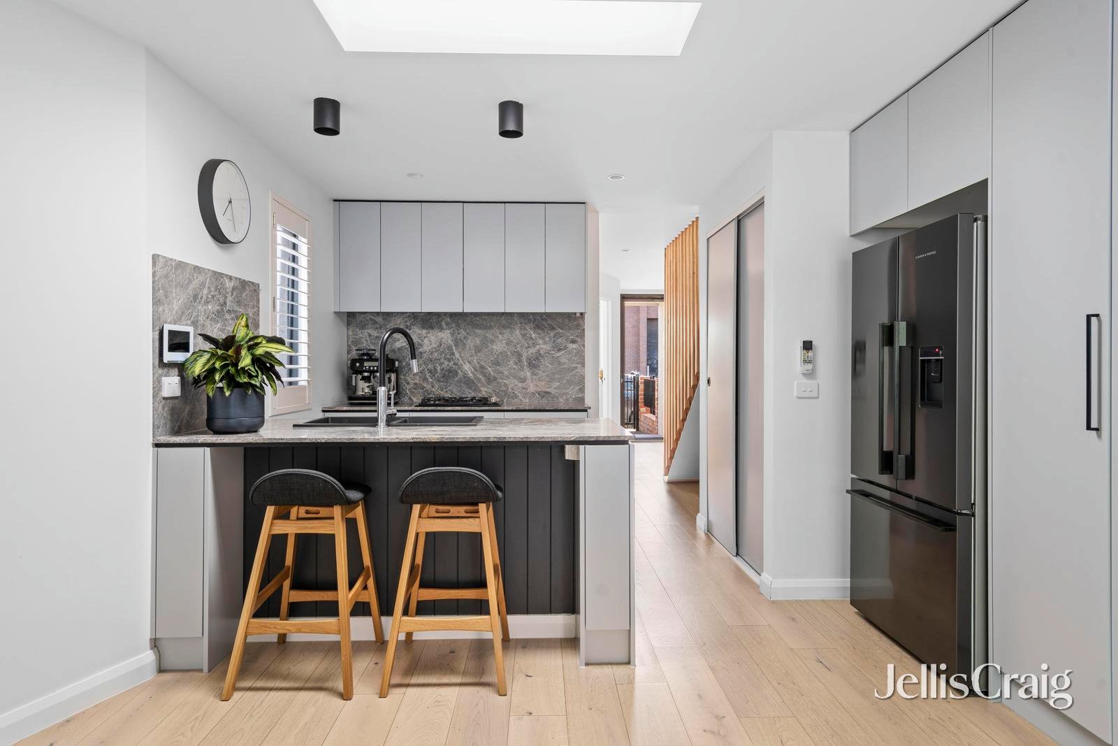 219 Victoria Street, Brunswick image 5