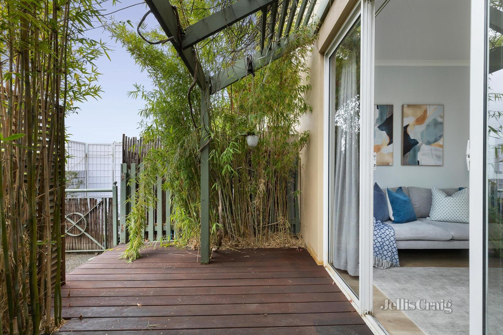 219 Wiltshire Drive, Kew image 8