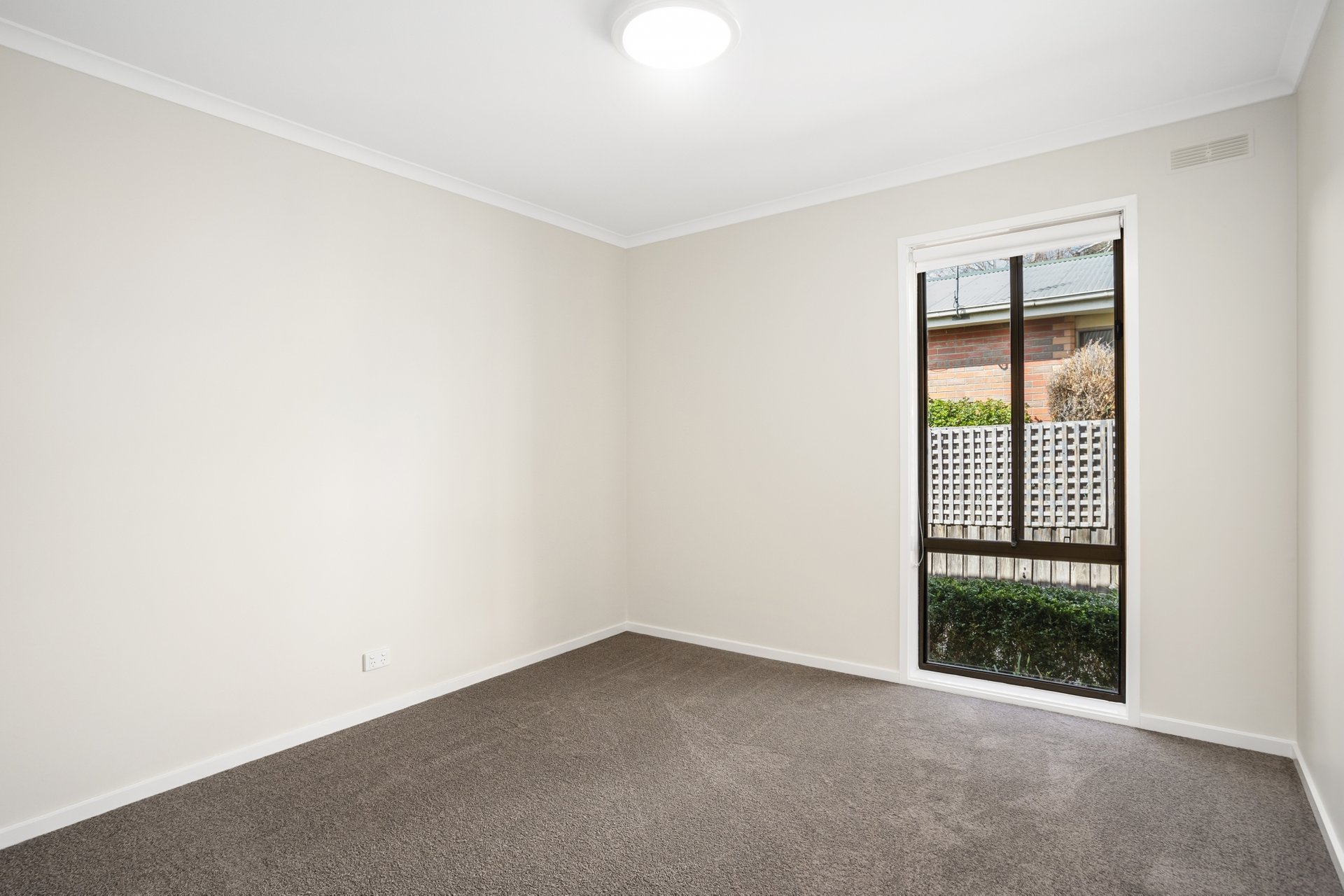 Property Gallery Thumbnail 7