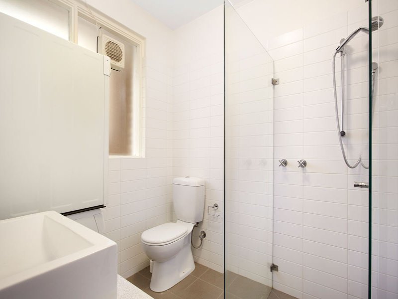Property Gallery Thumbnail 3