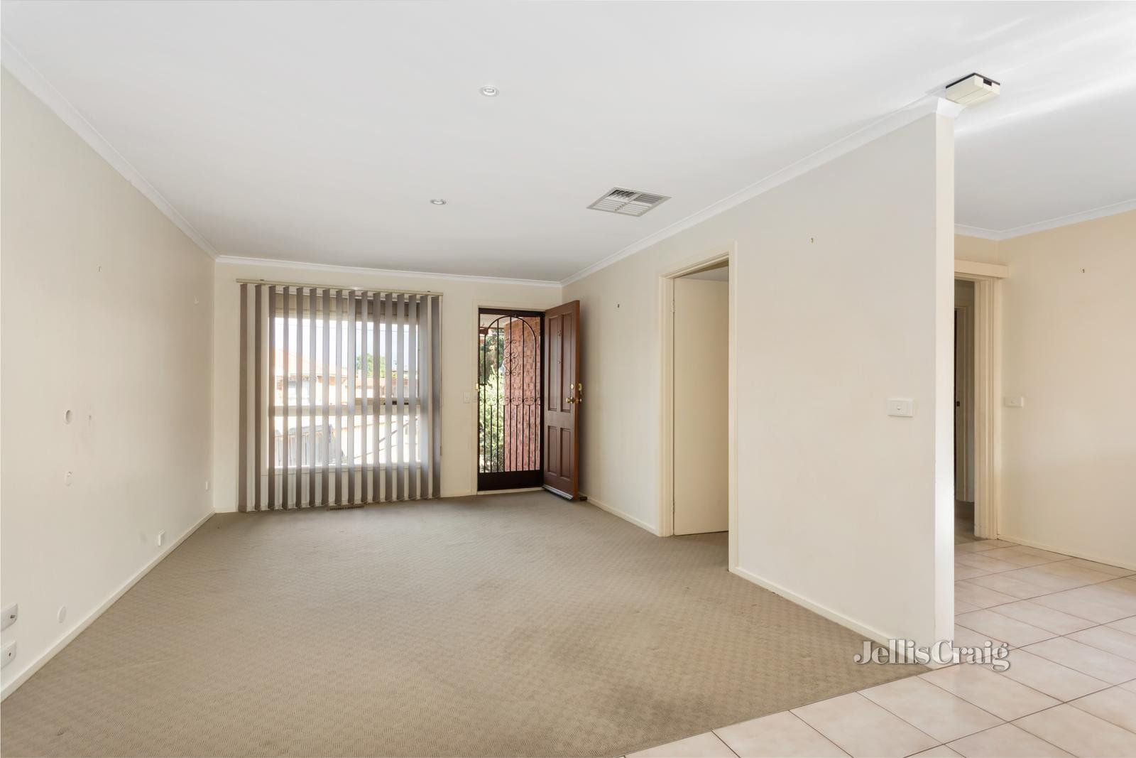 2/191 Carinish Road, Clayton image 2