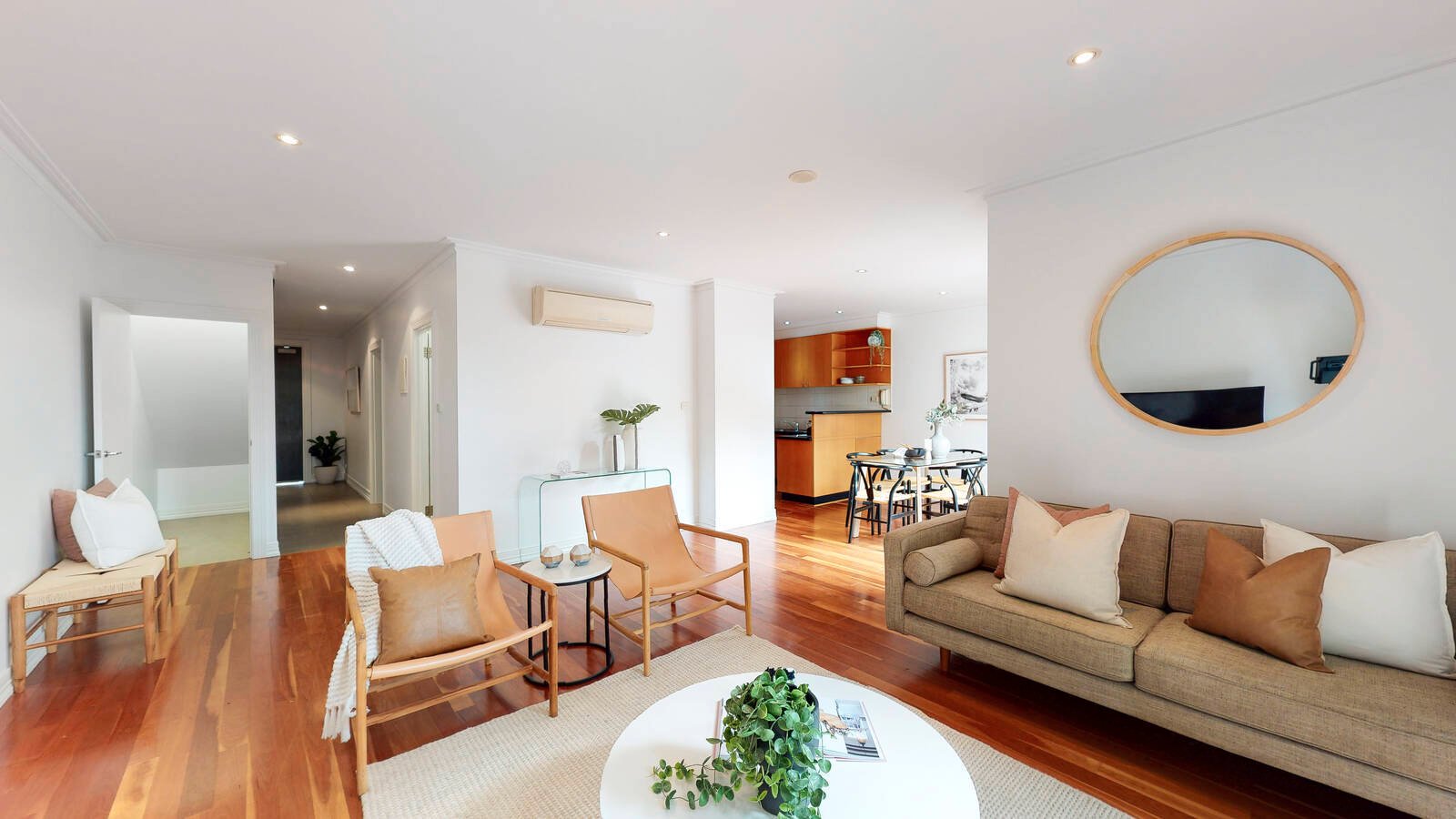 Property Gallery Thumbnail 3
