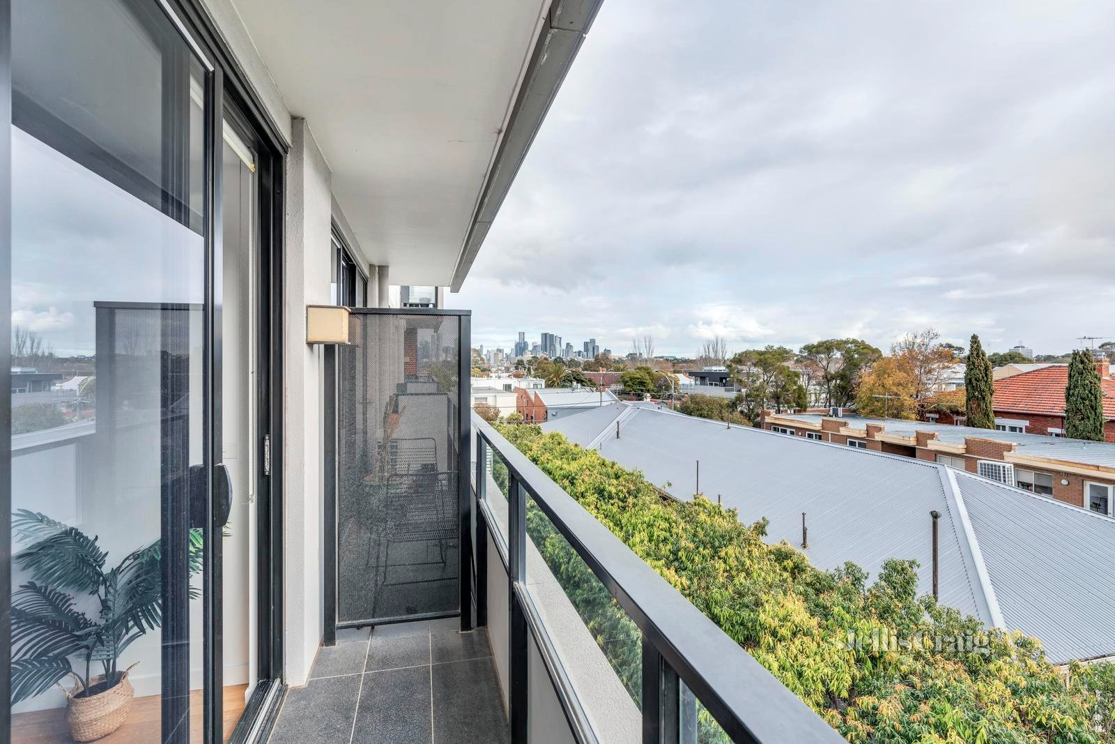 219/24 Barkly Street, Brunswick East image 4
