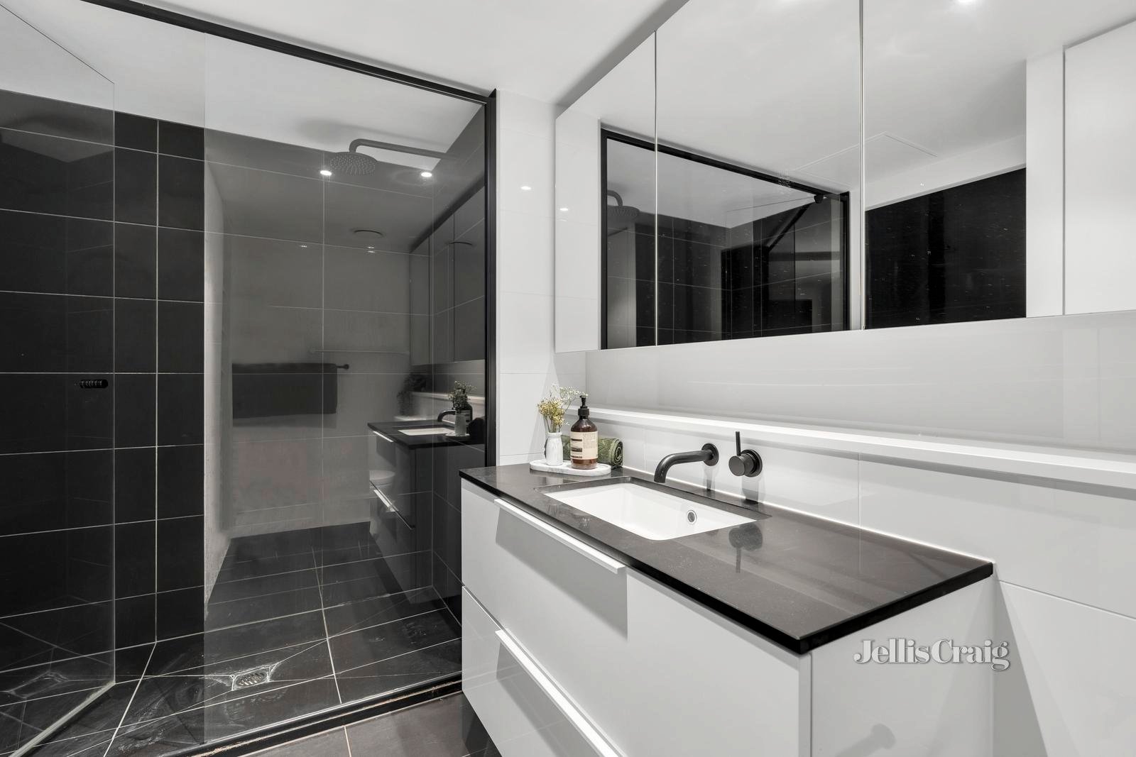 219/24 Barkly Street, Brunswick East image 9