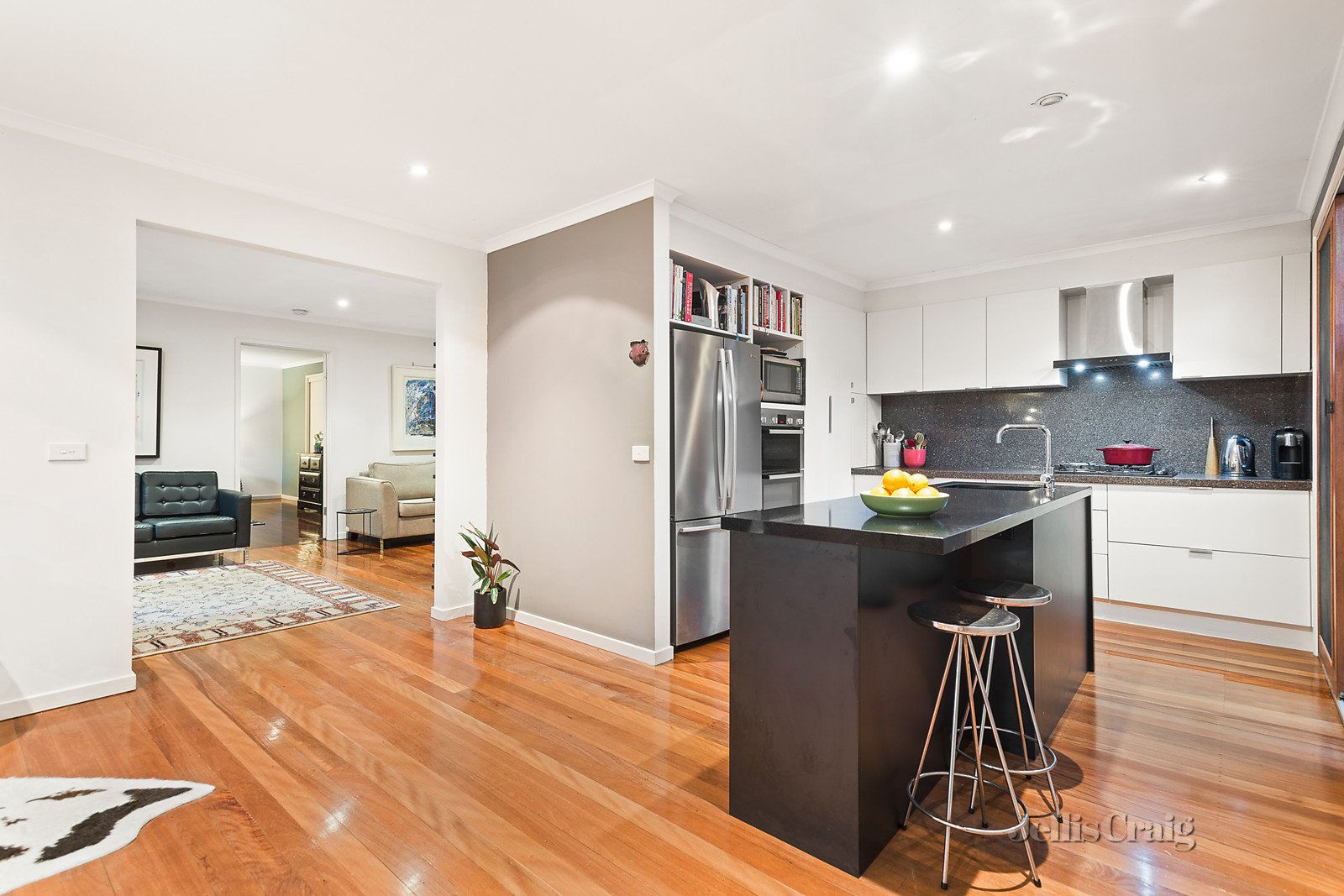 2/193 Rattray Road, Montmorency image 5