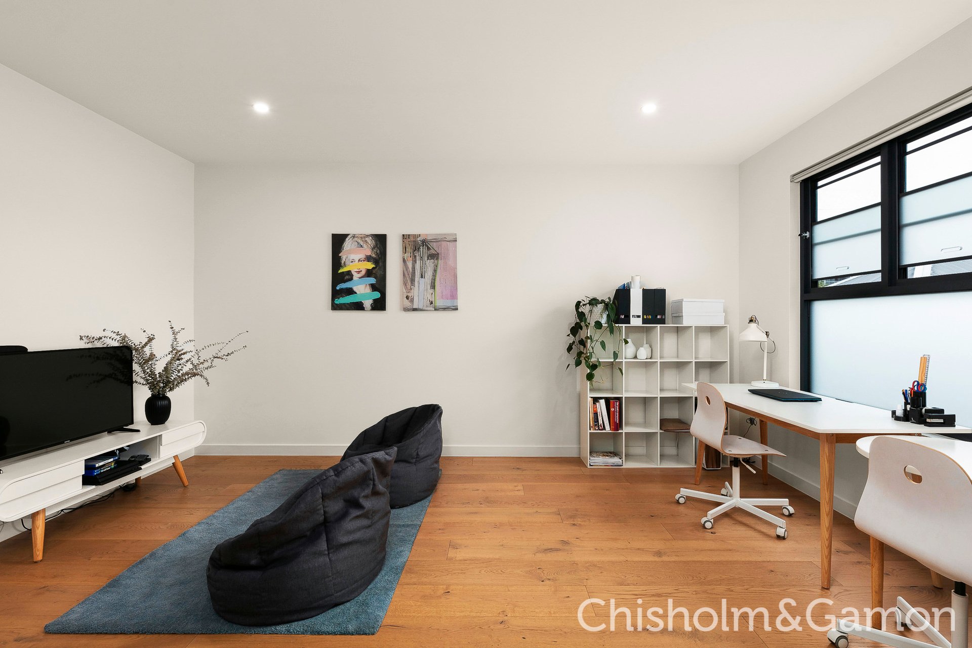 2/196 Graham Street, Port Melbourne image 5