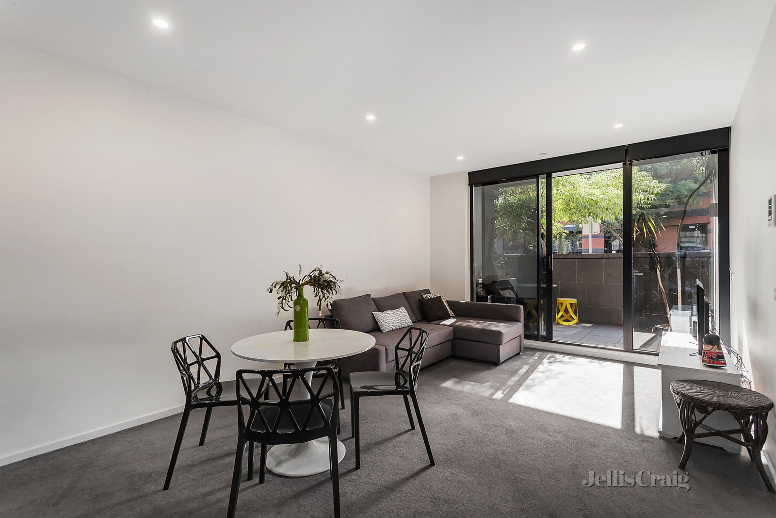 219/68 Leveson Street, North Melbourne image 2