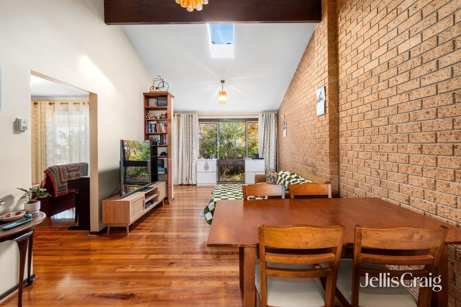 2/197 Waverley Road, Mount&nbsp;Waverley image 2