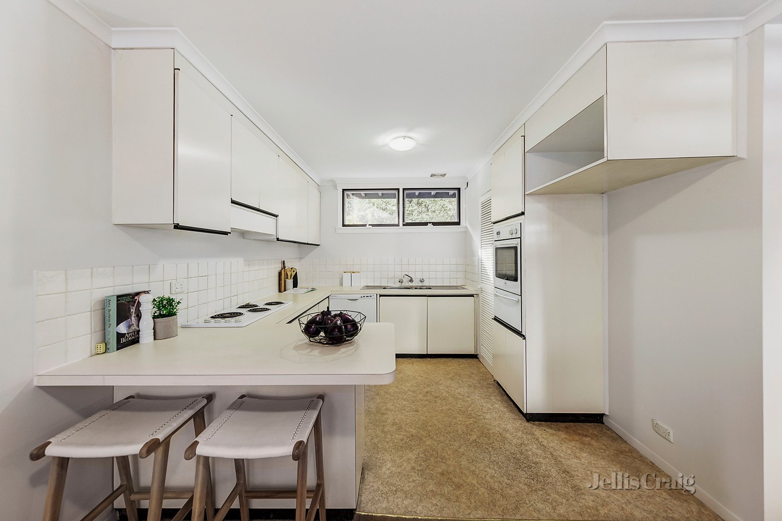 2/198 Cotham Road, Kew image 3