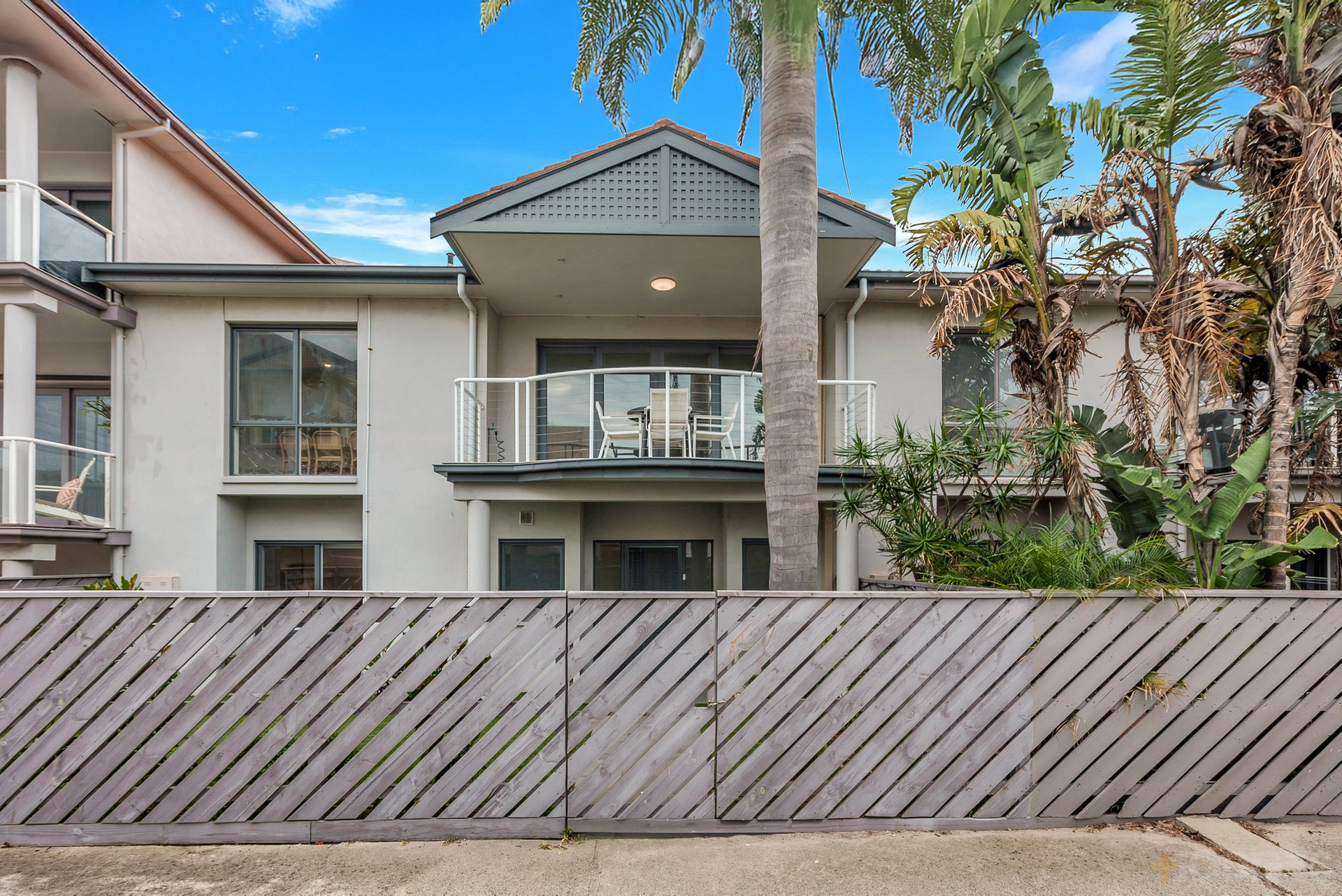 2 / 198 Nepean Highway Aspendale