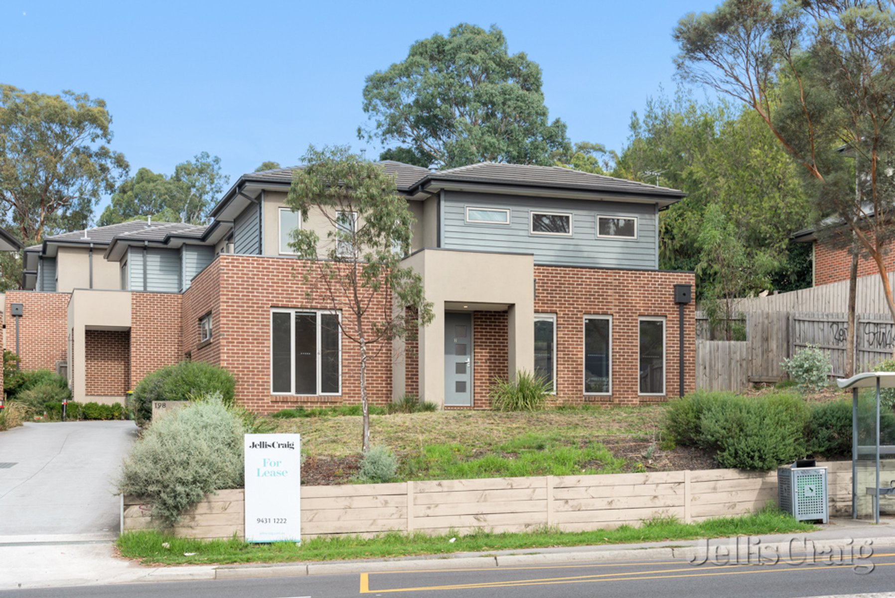 2/198 Sherbourne Road, Eltham image 1