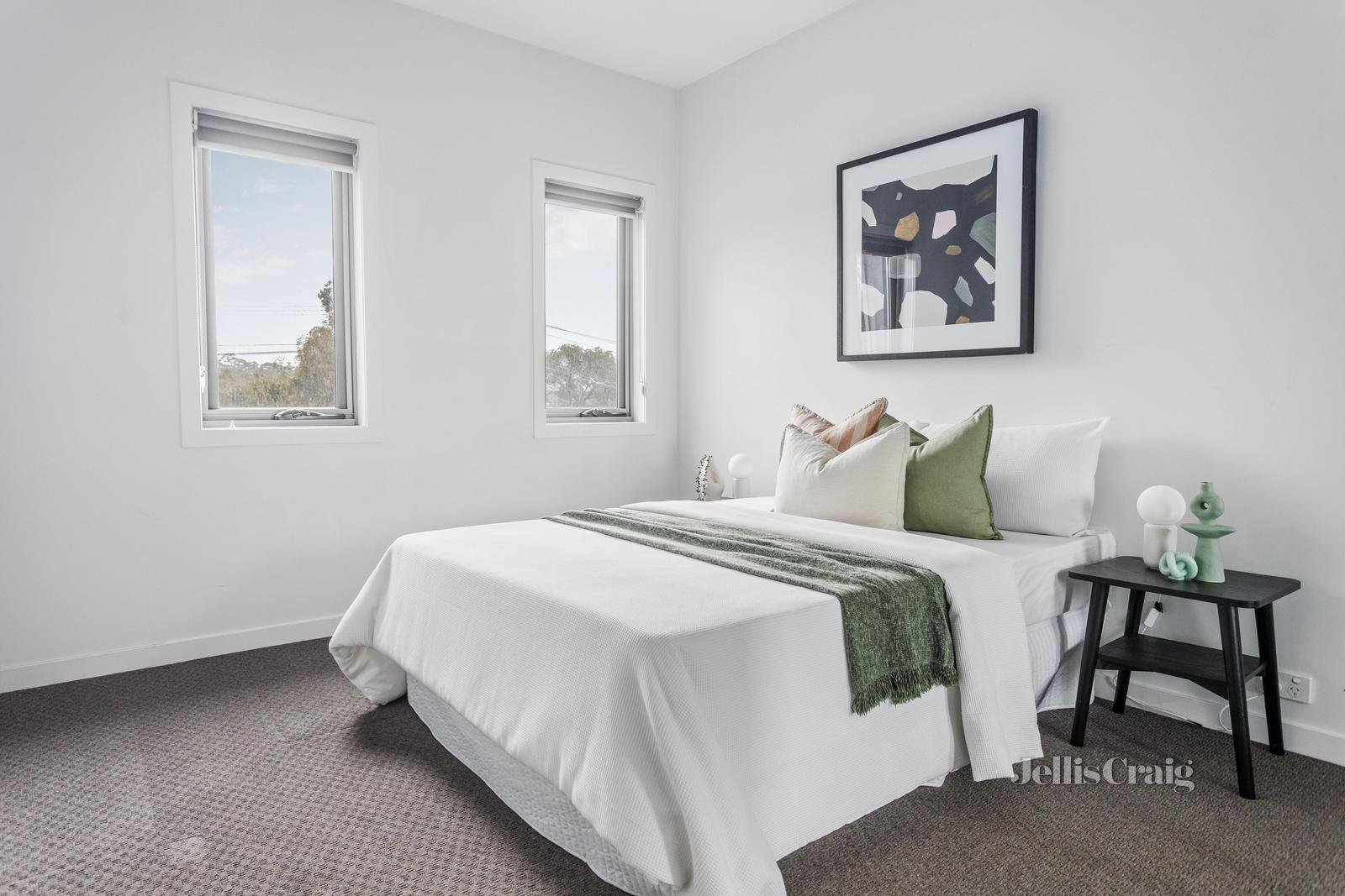 2/198 Sherbourne Road, Montmorency image 8