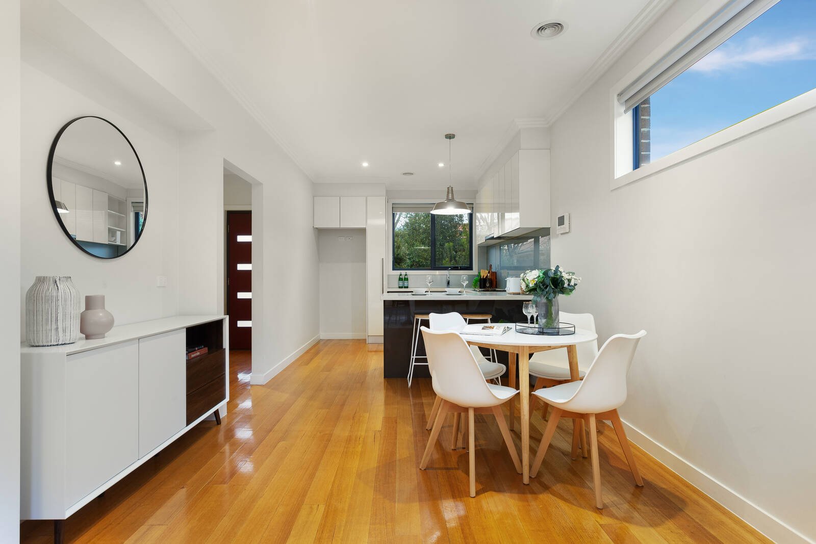 Property Gallery Thumbnail 6