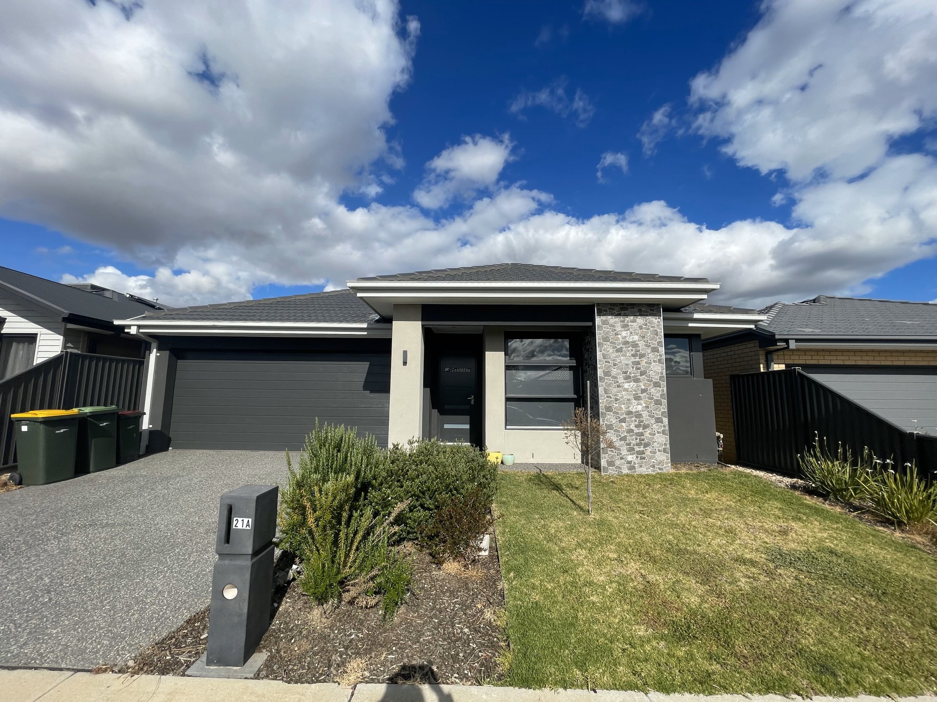 21A Cedar Road, Lara image 1