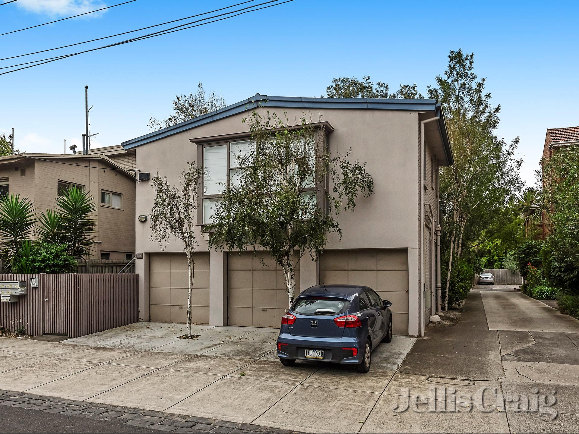 2/1a Hughenden Road, St Kilda East image 1