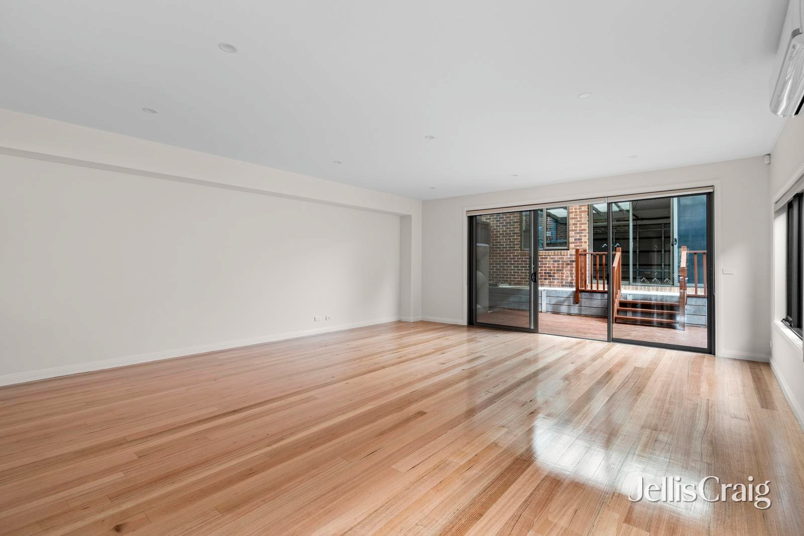 21A Loch Street, Coburg image 6