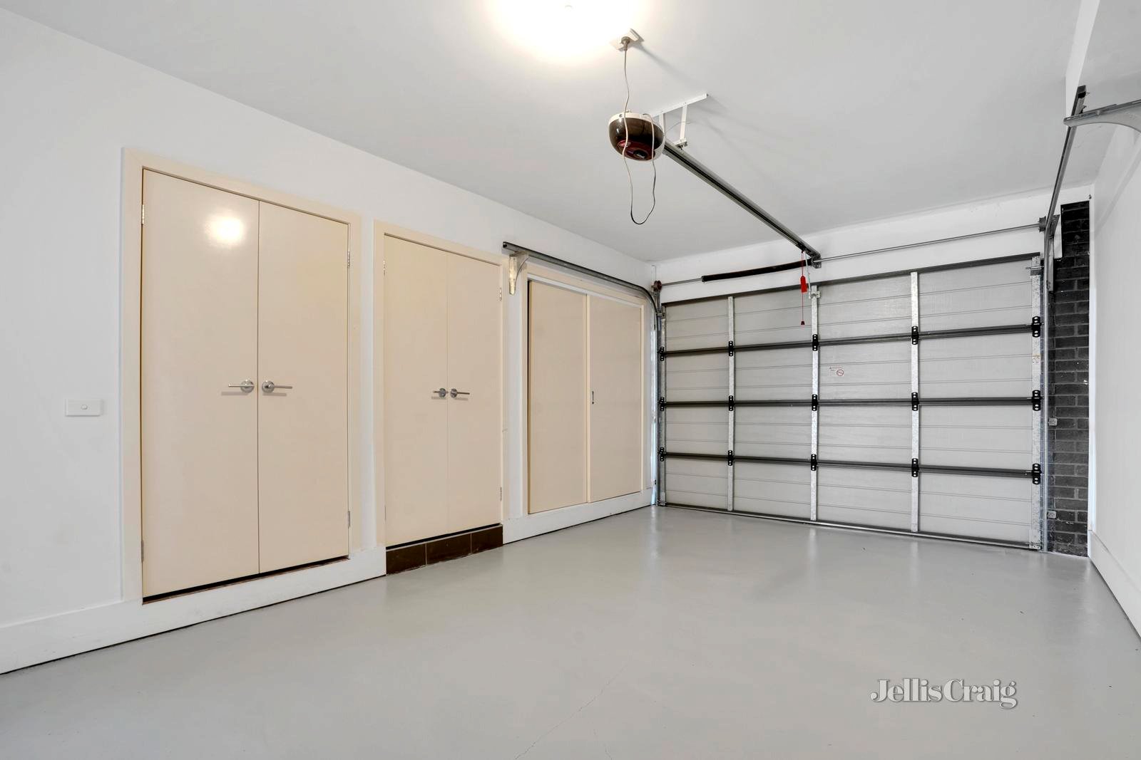 2/1A Plymouth Avenue, Pascoe Vale image 11