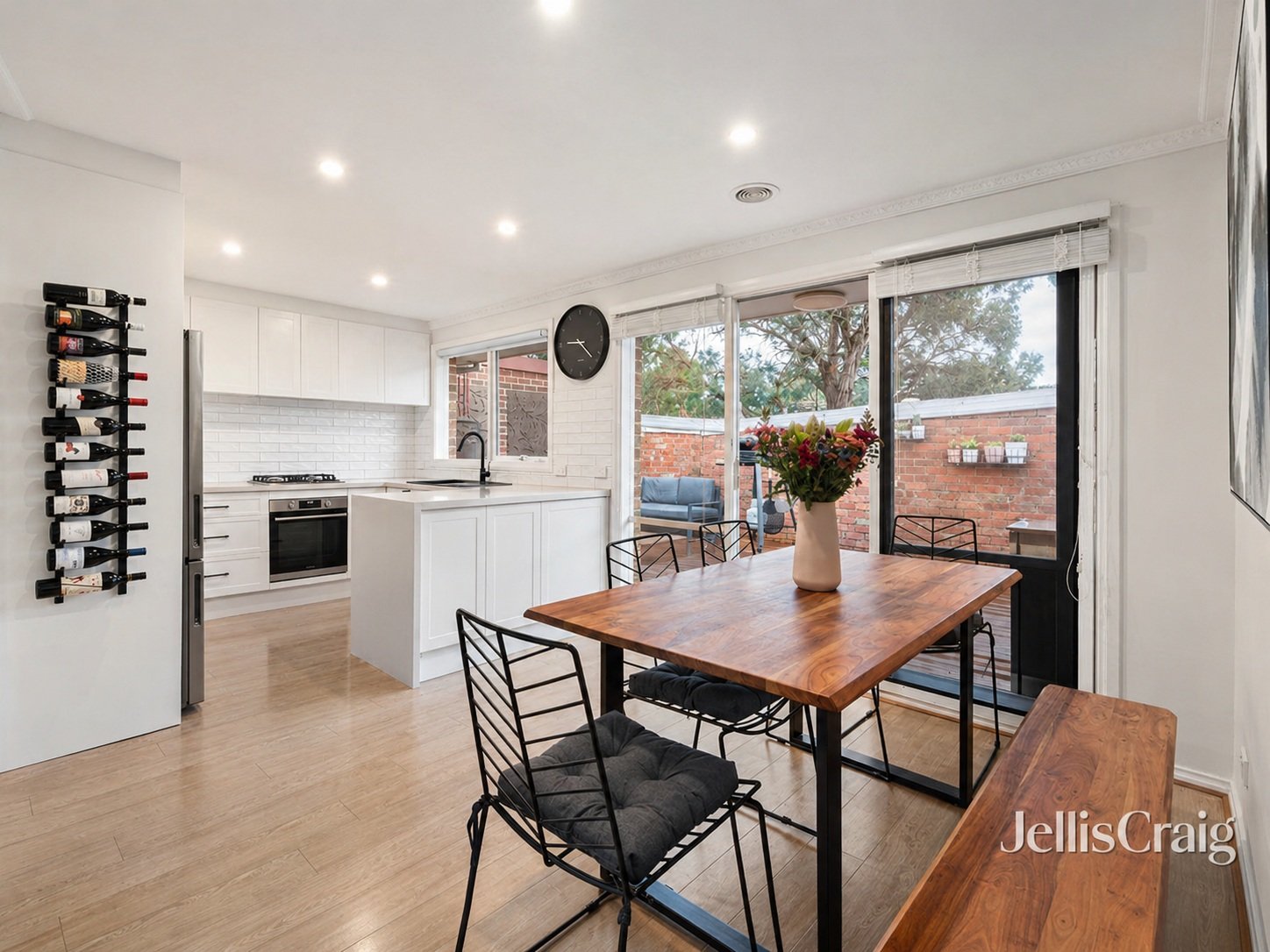 2/1A Service Road, Blackburn image 1