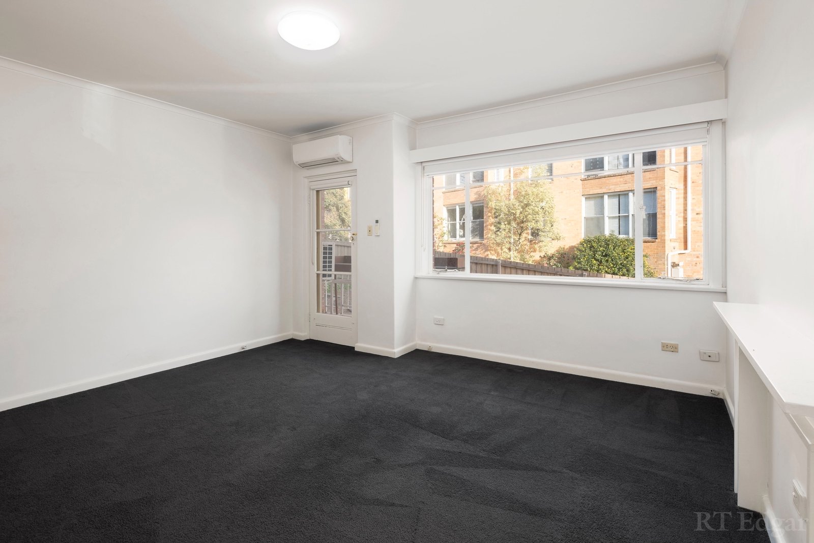 Property Gallery Thumbnail 2