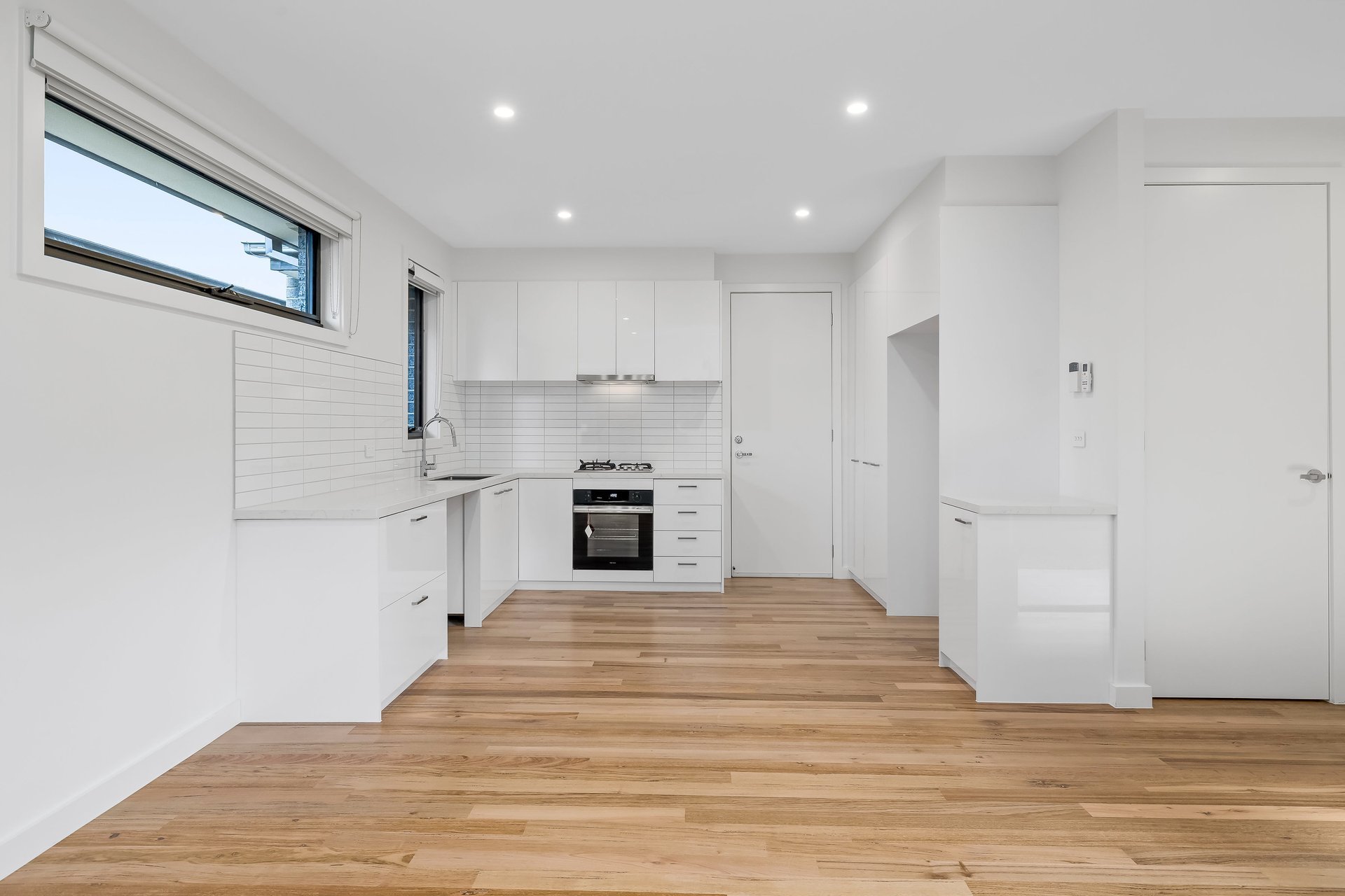 Property Gallery Thumbnail 2