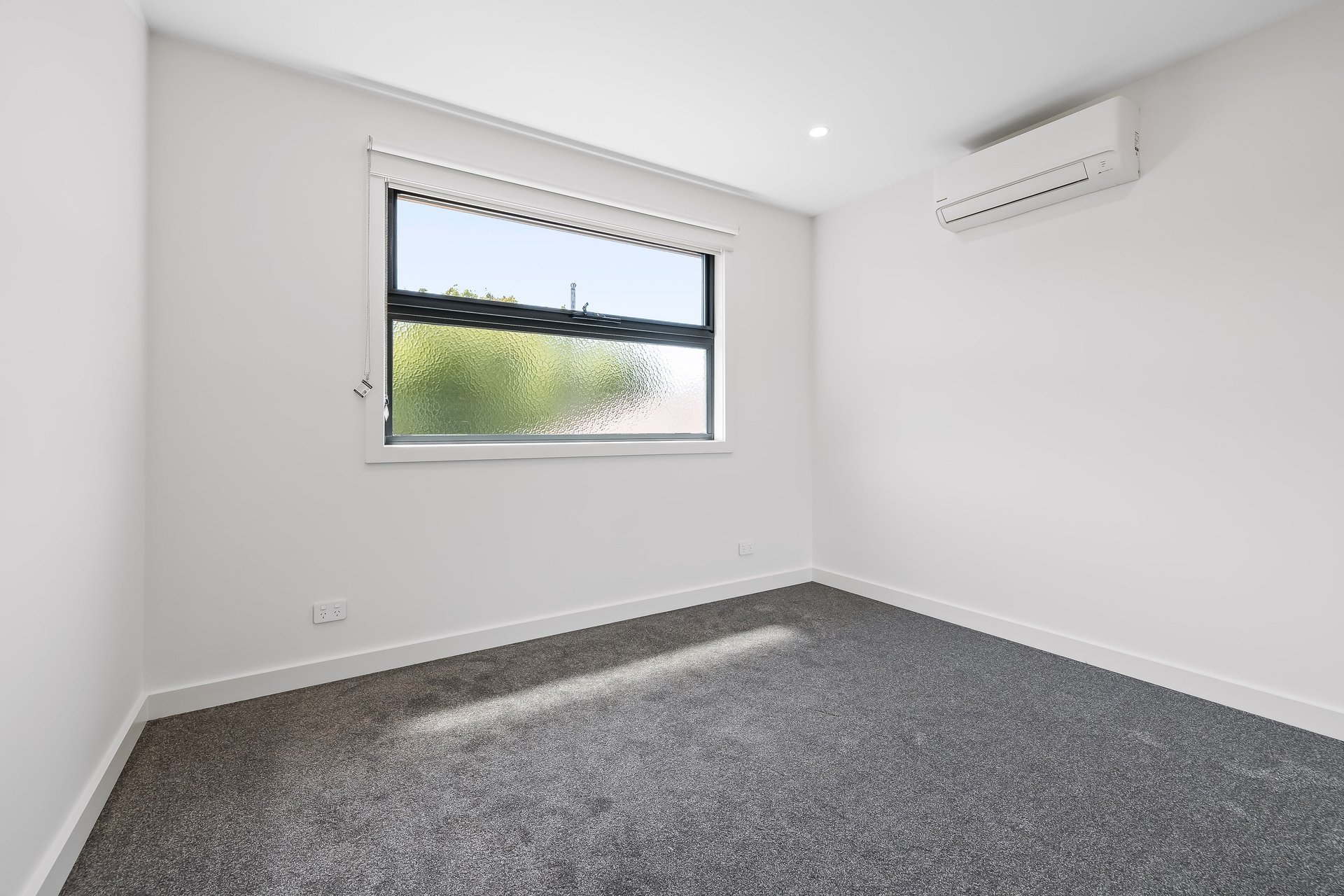 Property Gallery Thumbnail 4