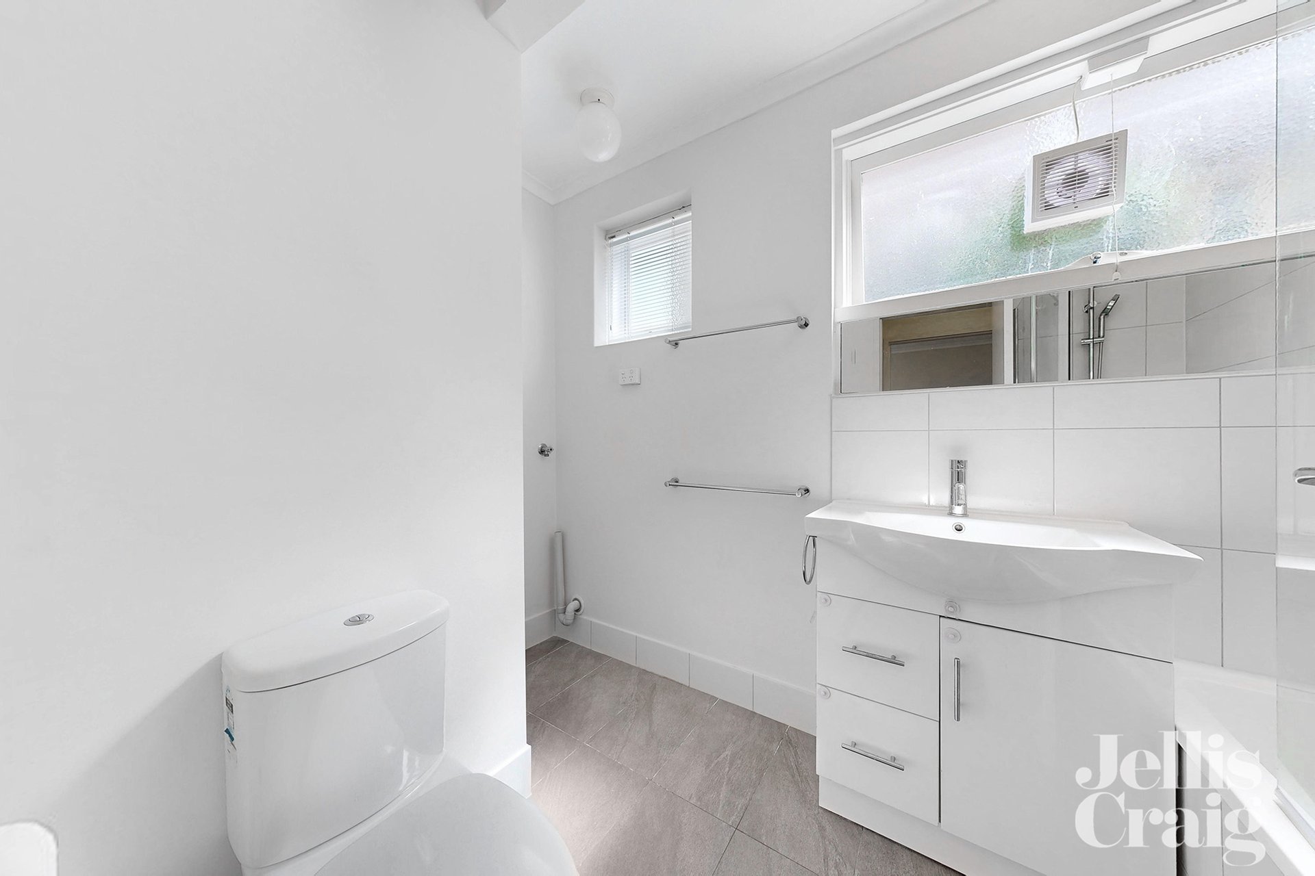 2/1C Kangaroo Road, Murrumbeena image 10