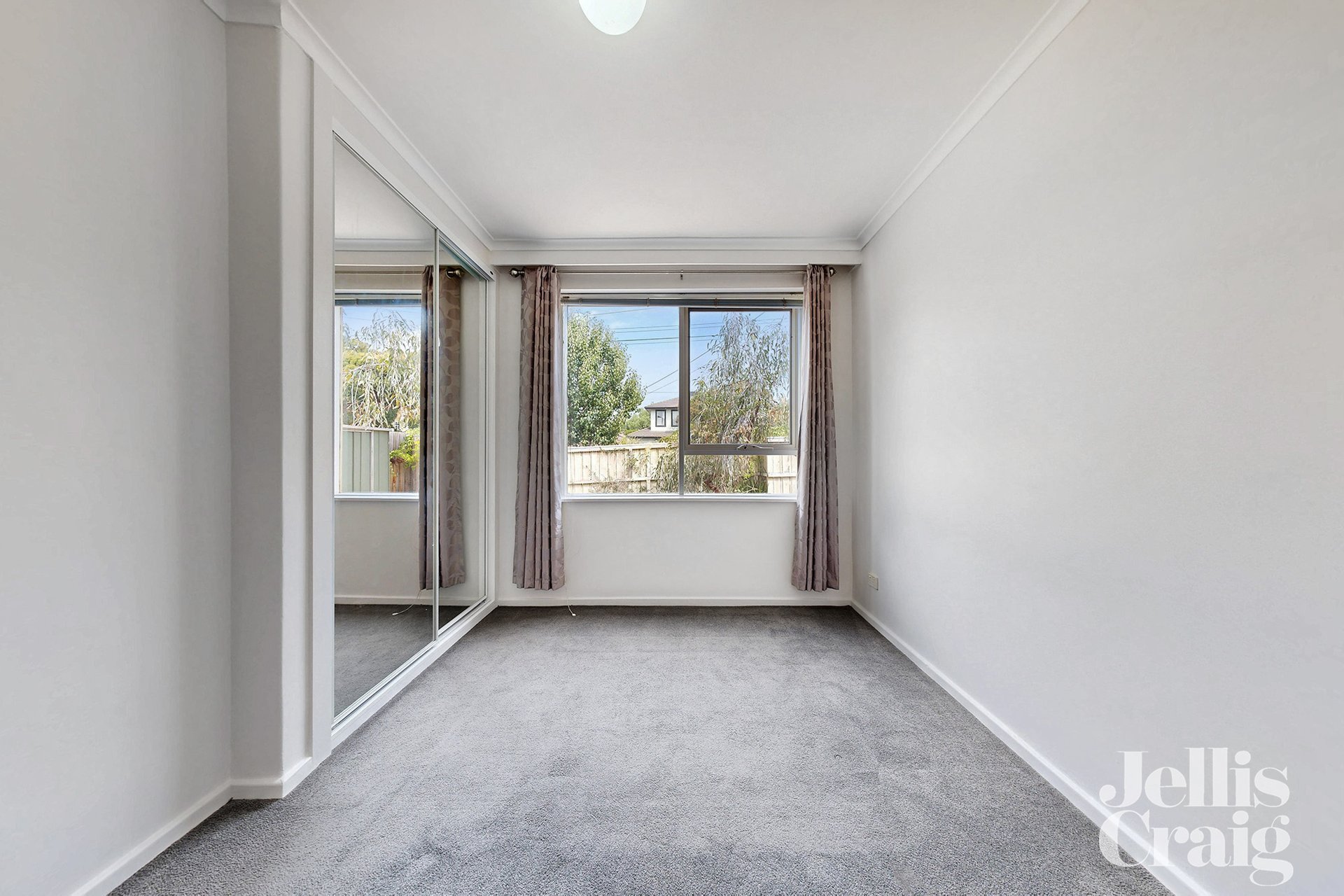 2/1C Kangaroo Road, Murrumbeena image 8