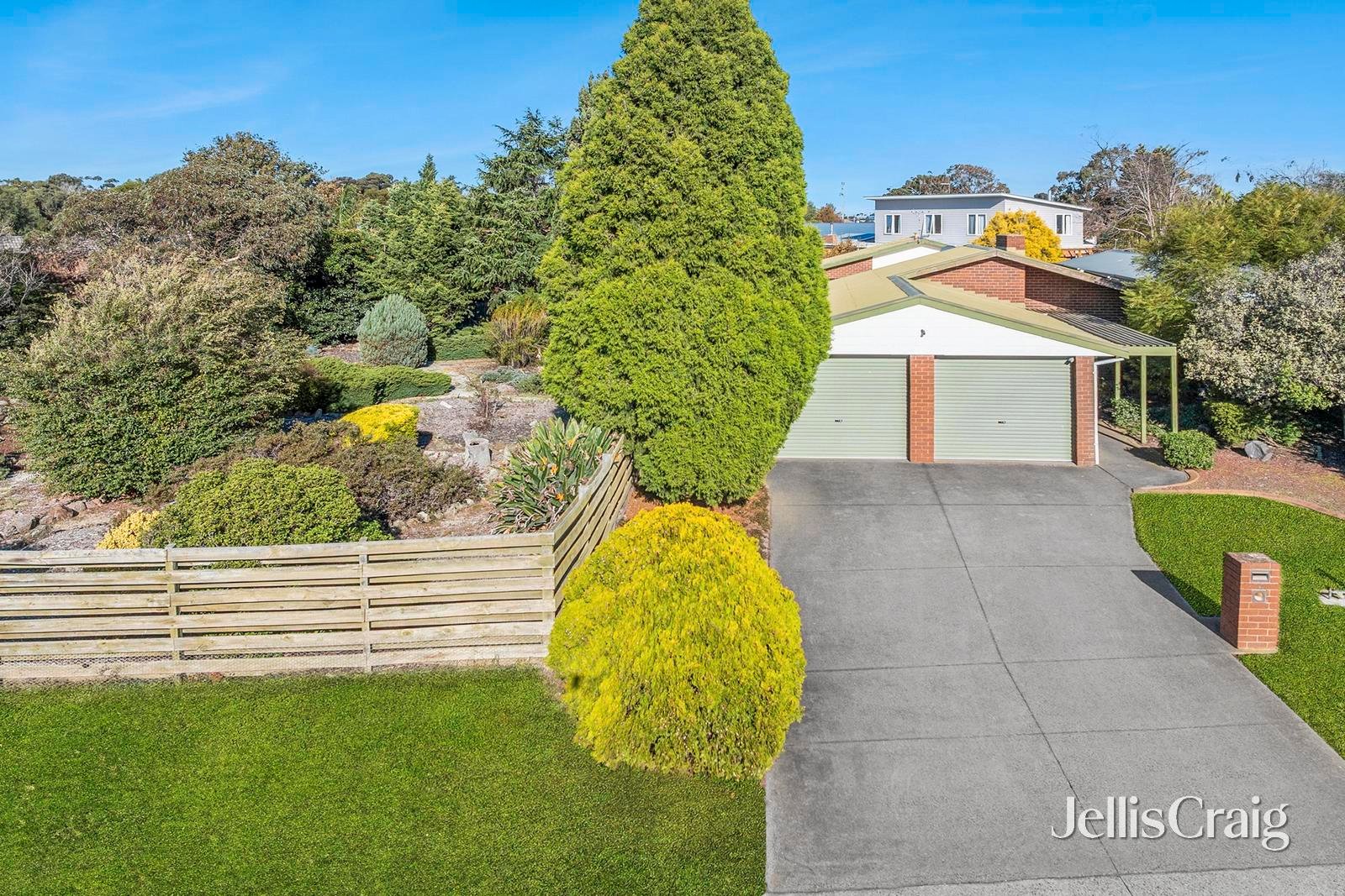 22-24 Cromwell Drive, Lara image 2