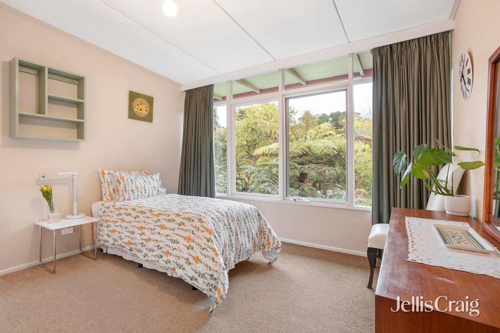 22-24 Feversham Avenue, Park Orchards image 10
