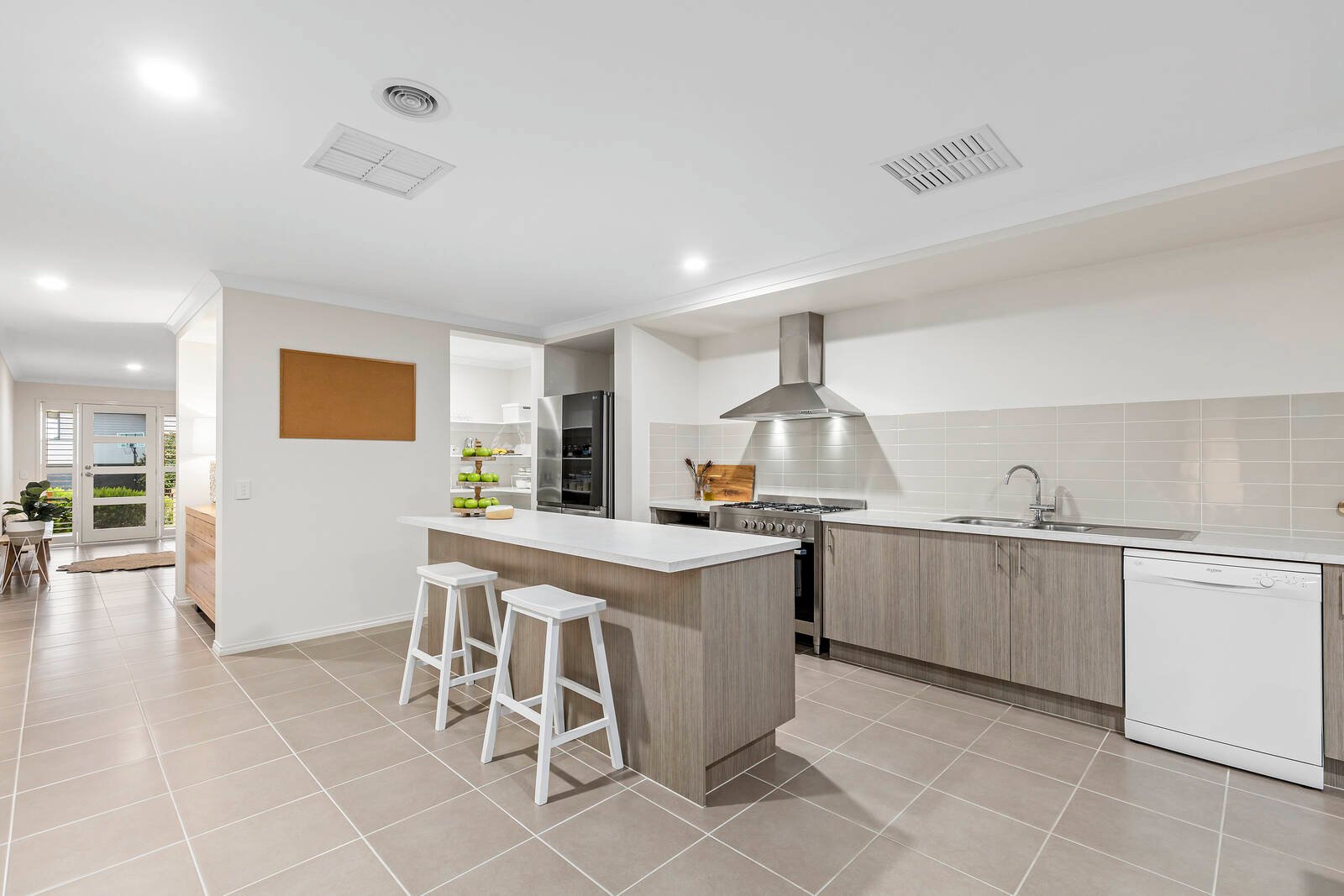 Property Gallery Thumbnail 4