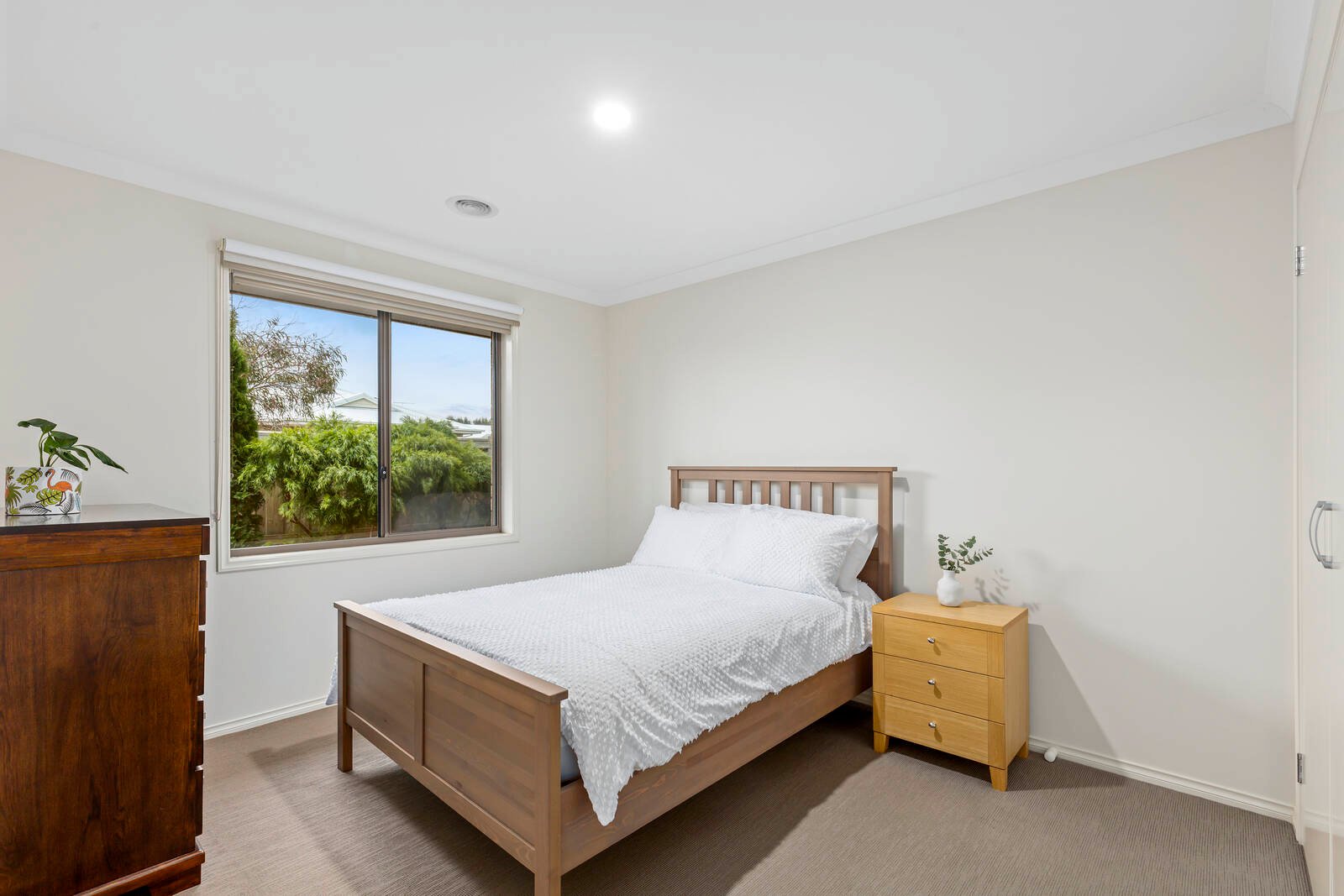 Property Gallery Thumbnail 12